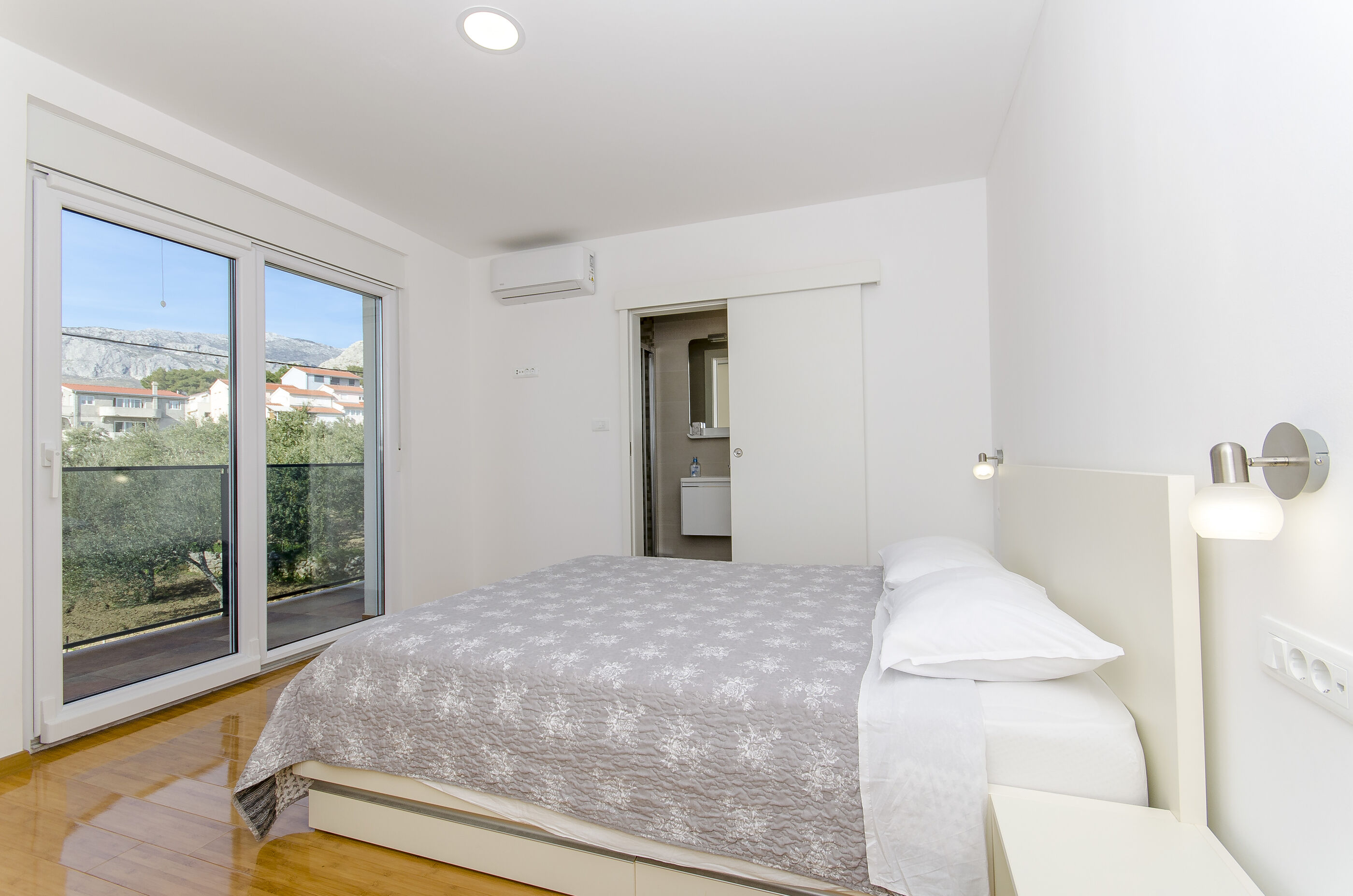 Apartment Niko 25361-A1