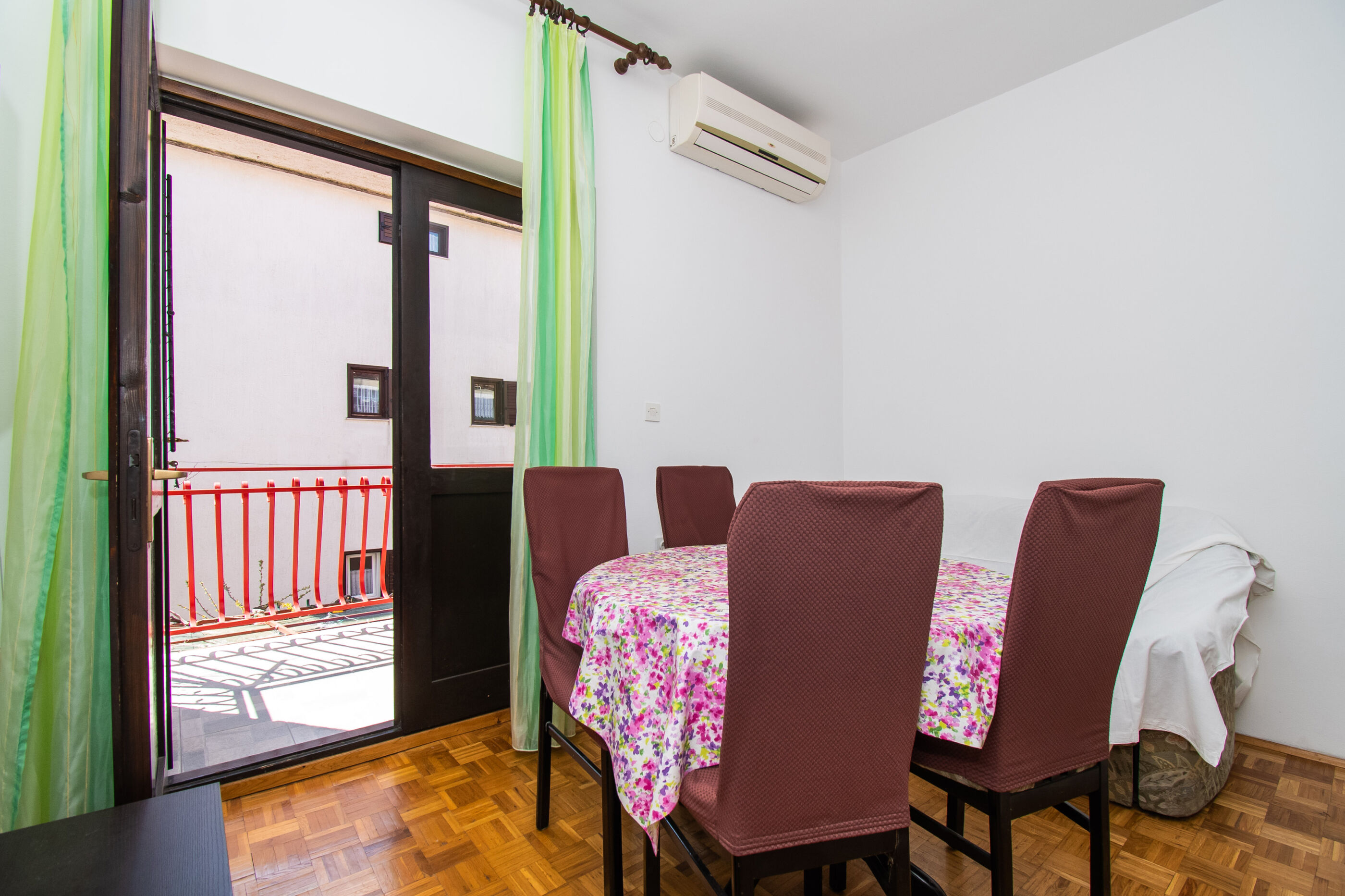 Apartments Ivan 26471-A1