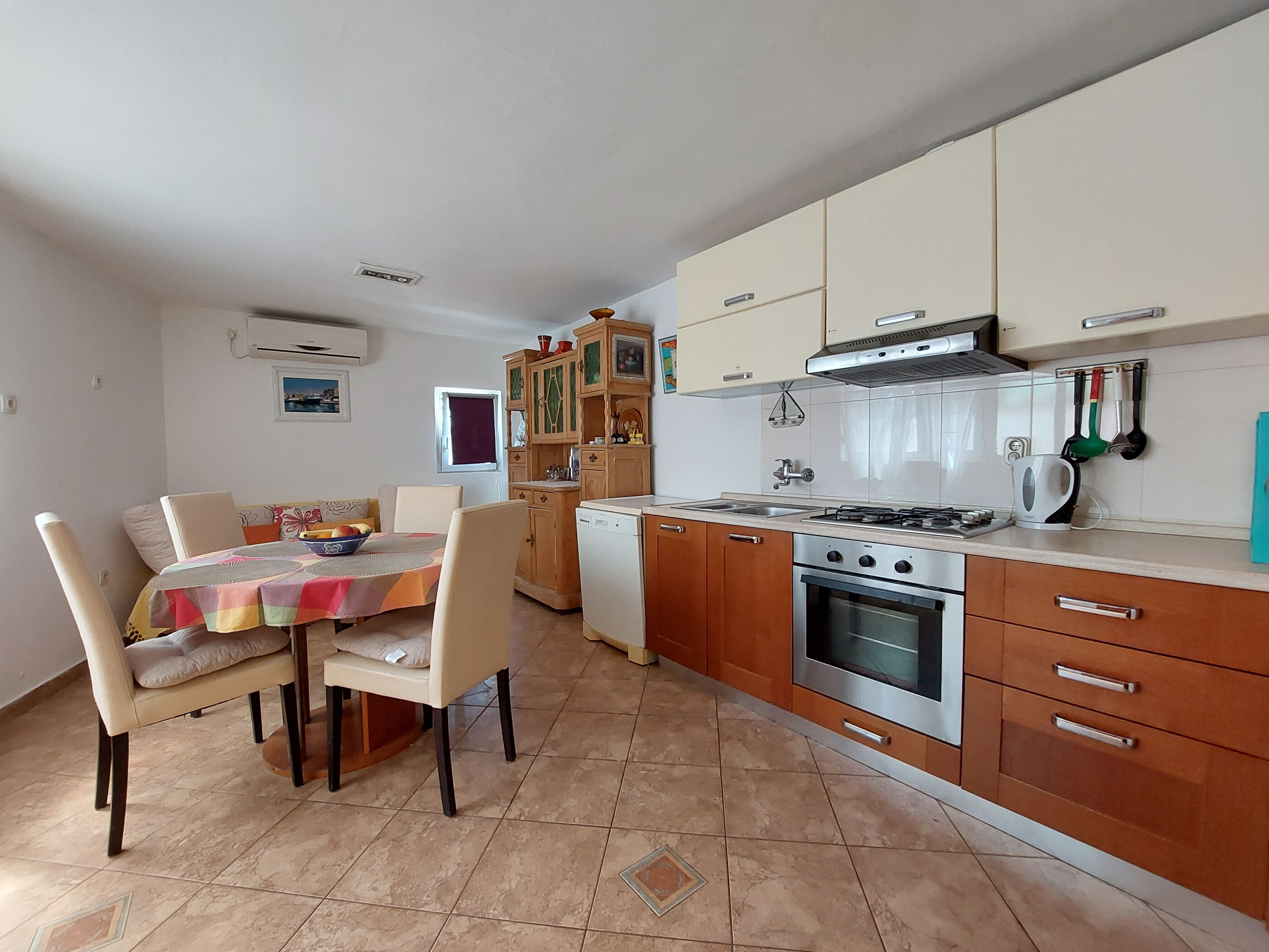 Apartments Ineska 84701-A1