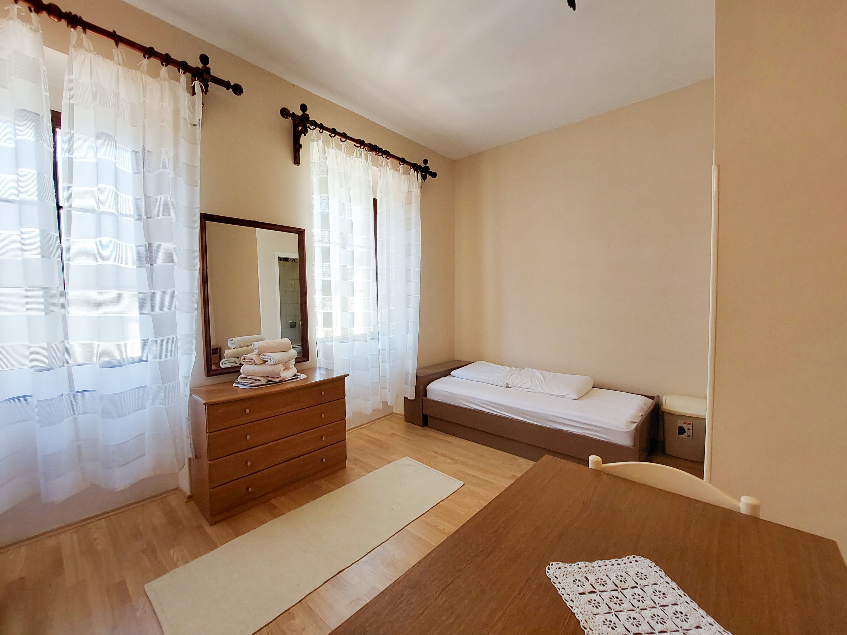 Rooms Nada 63131-S1