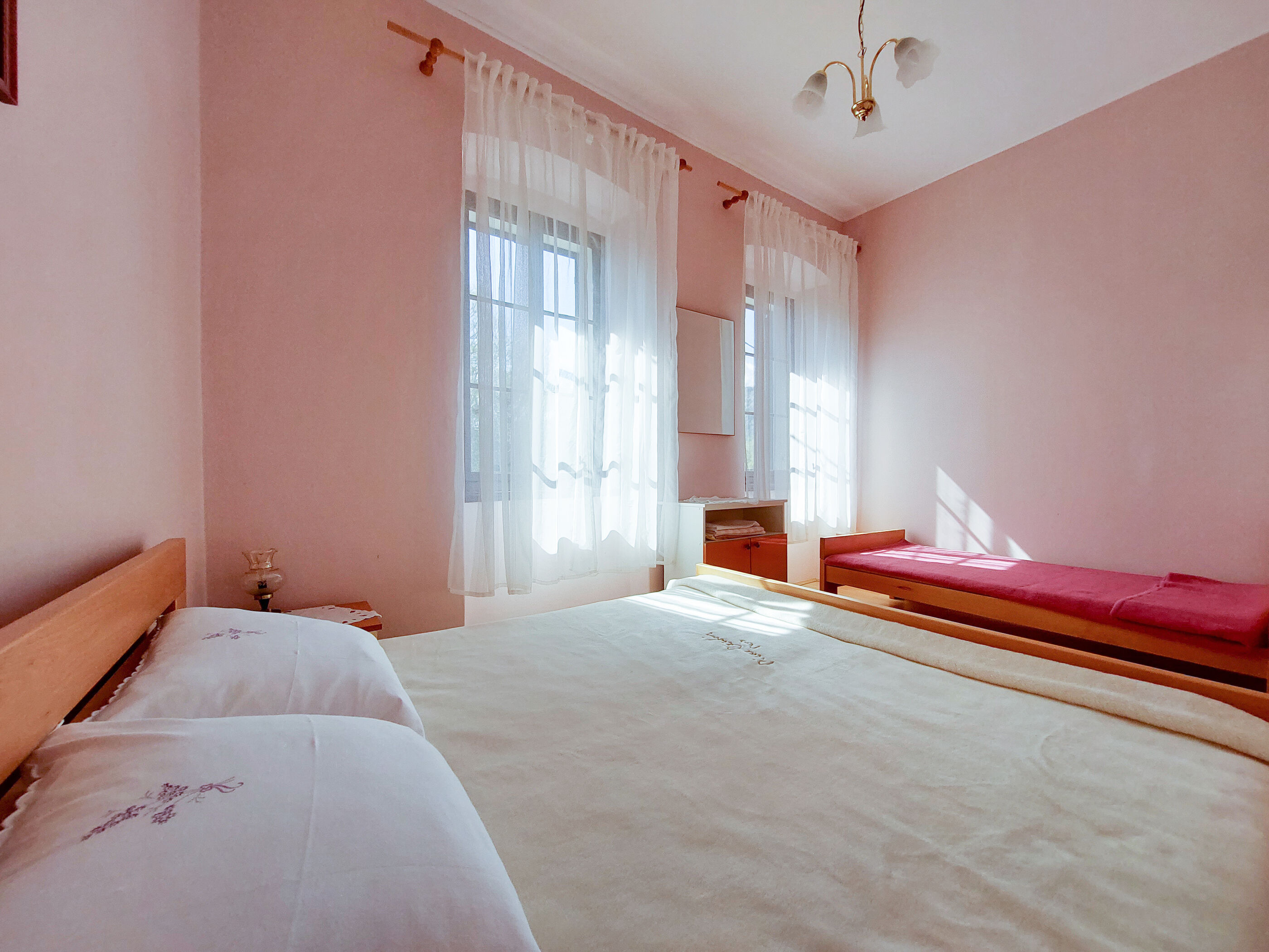 Rooms Nada 63131-S2