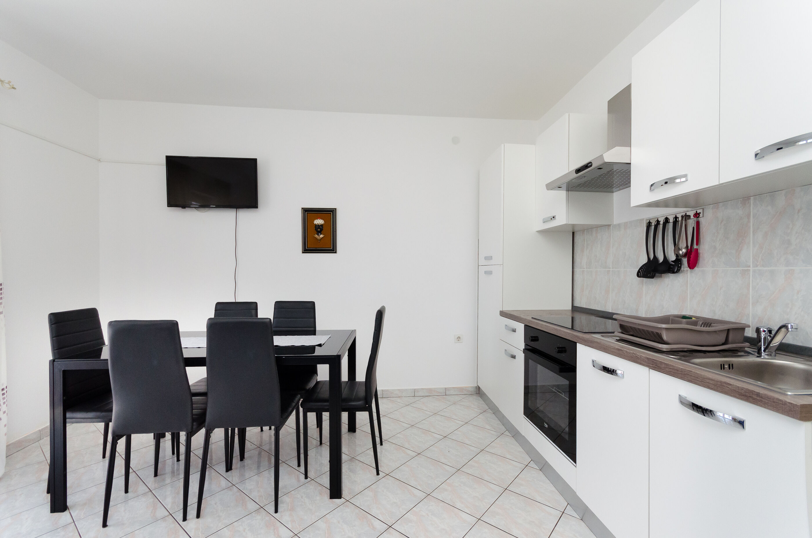 Apartments Luka 78071-A1