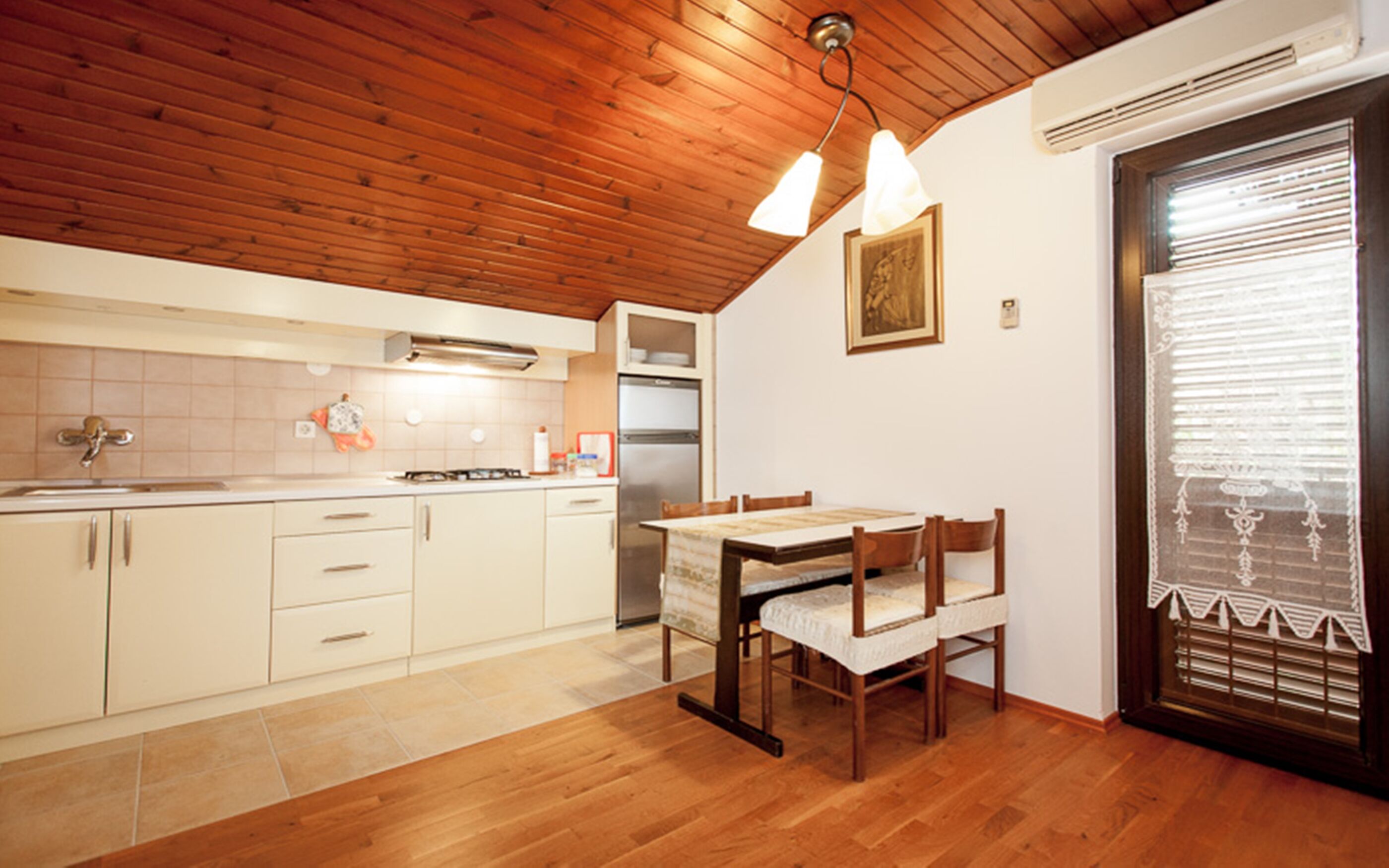 Apartments Tamara 84921-A1