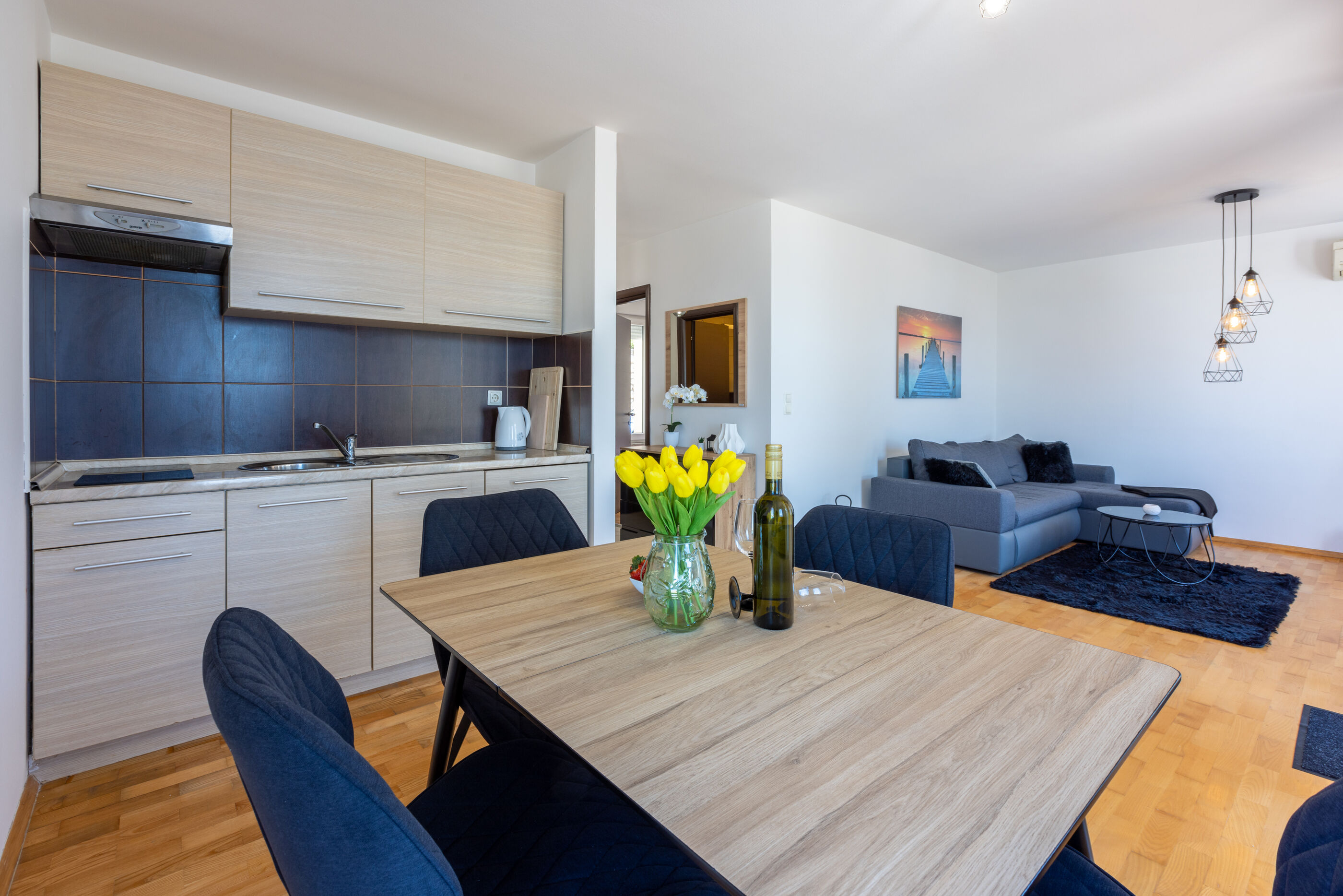 Apartment Deni 84932-A1