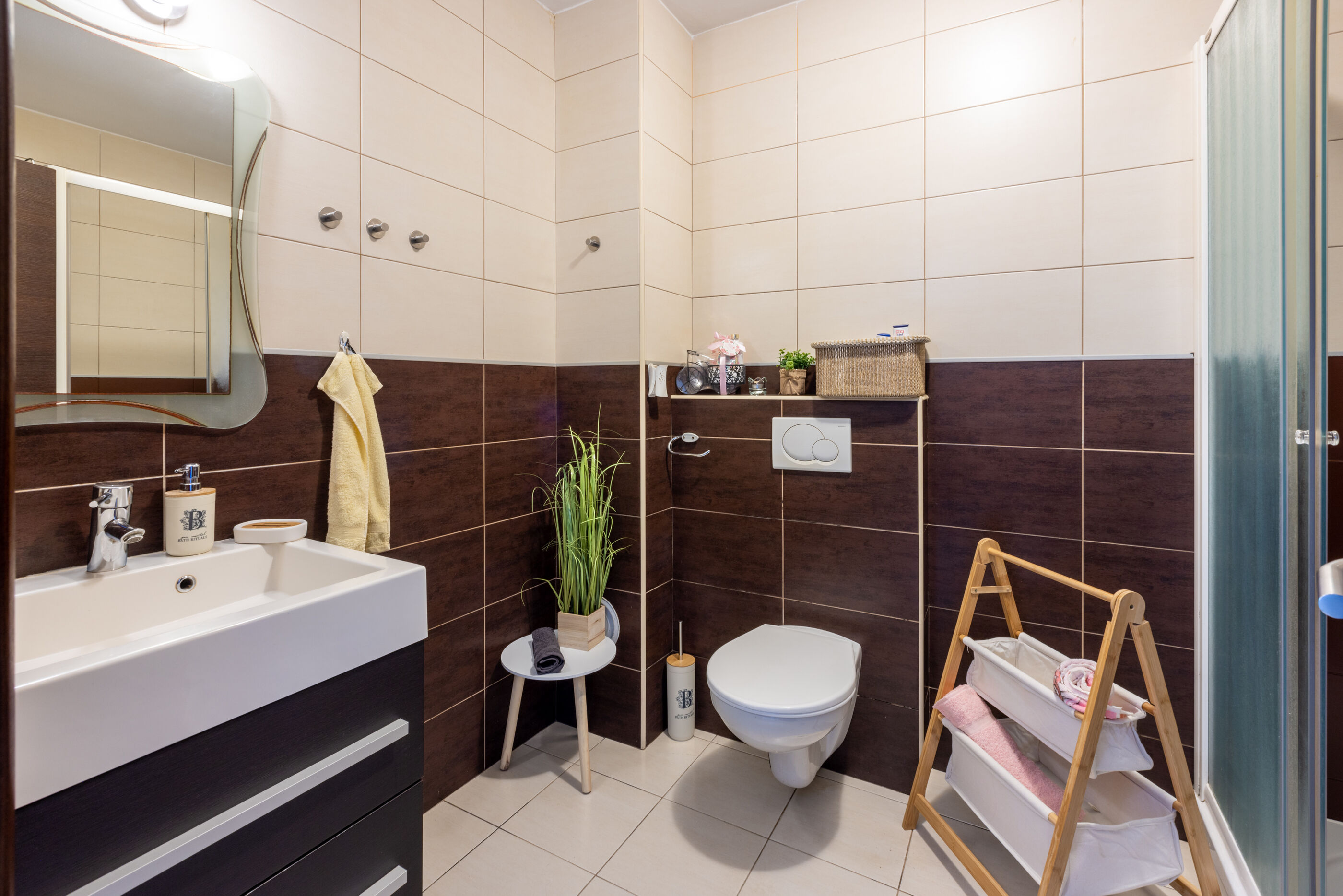 Apartment Deni 84932-A1