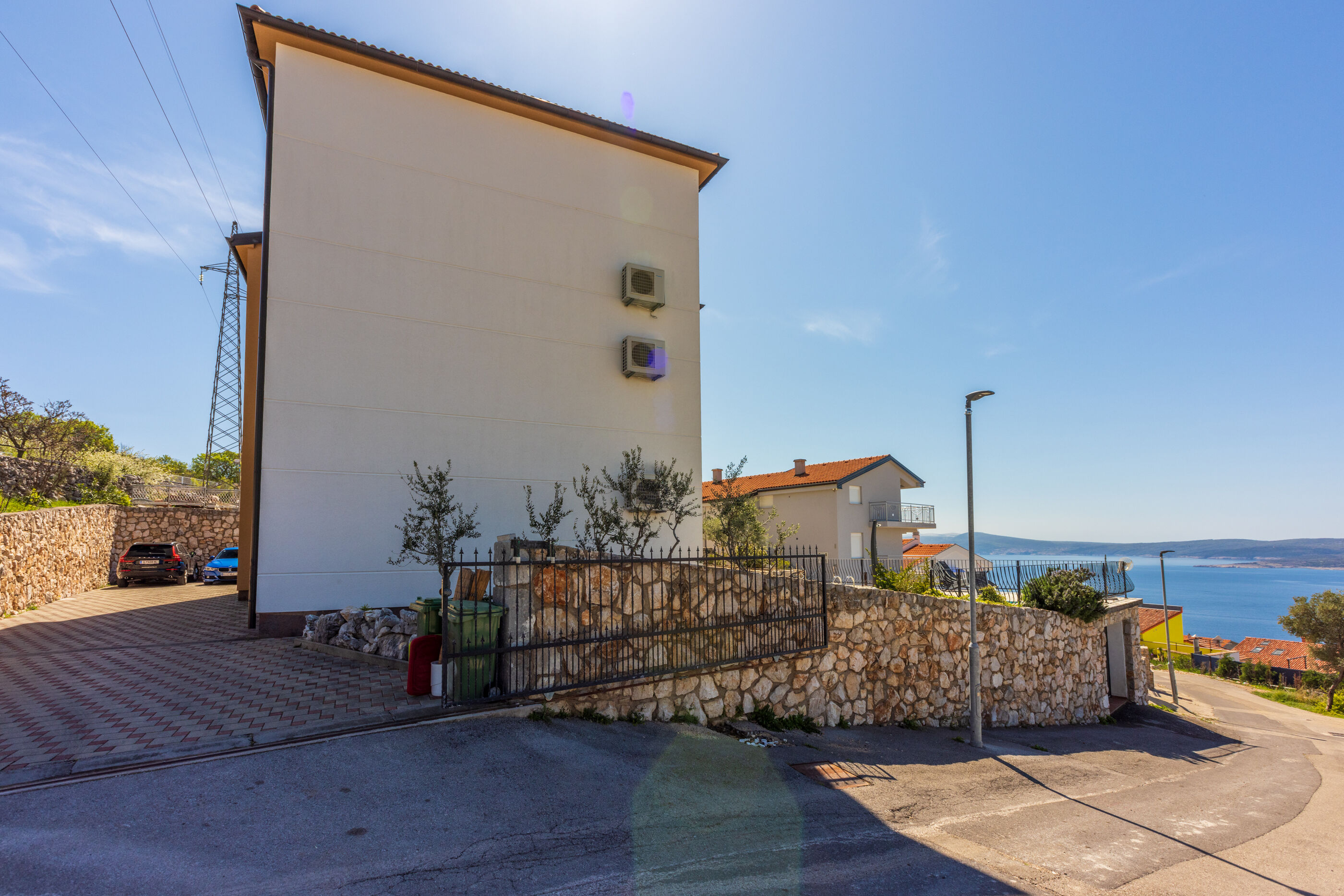 Apartment Deni 84932-A1