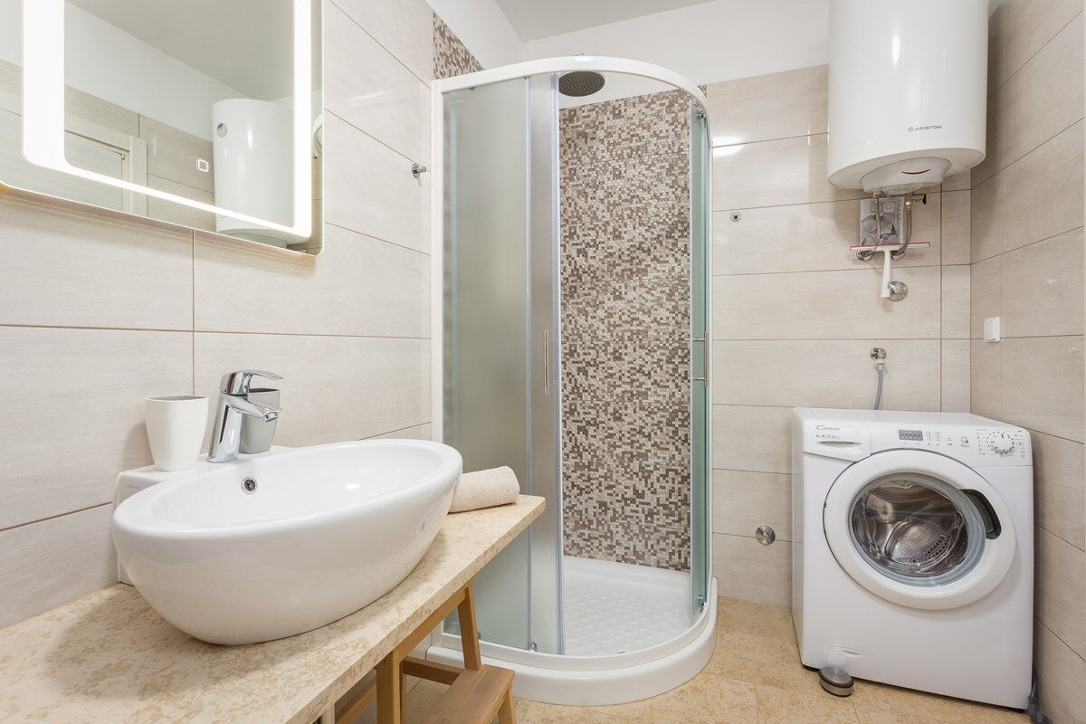 House Šaraje 73832-A2