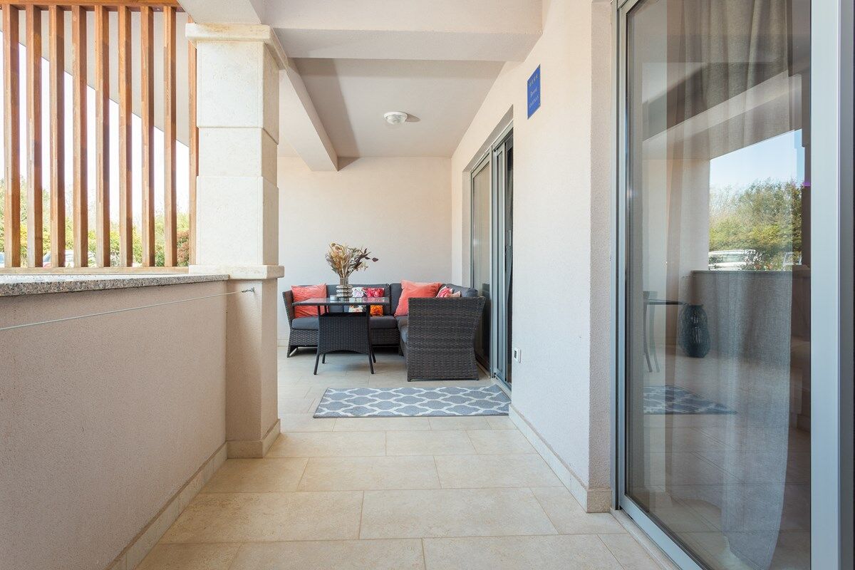 House Šaraje 73832-A2