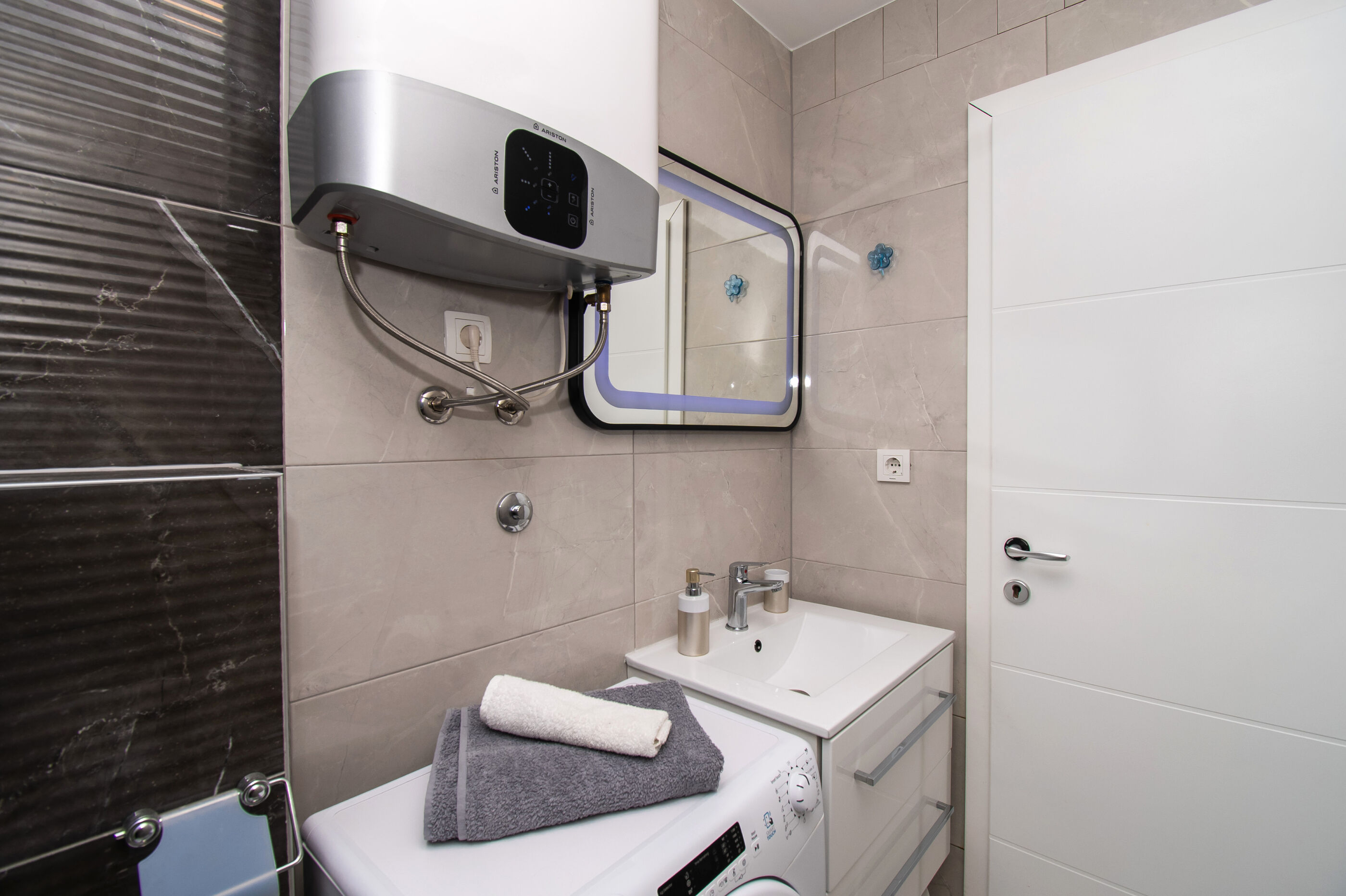 House Draga 82311-K1