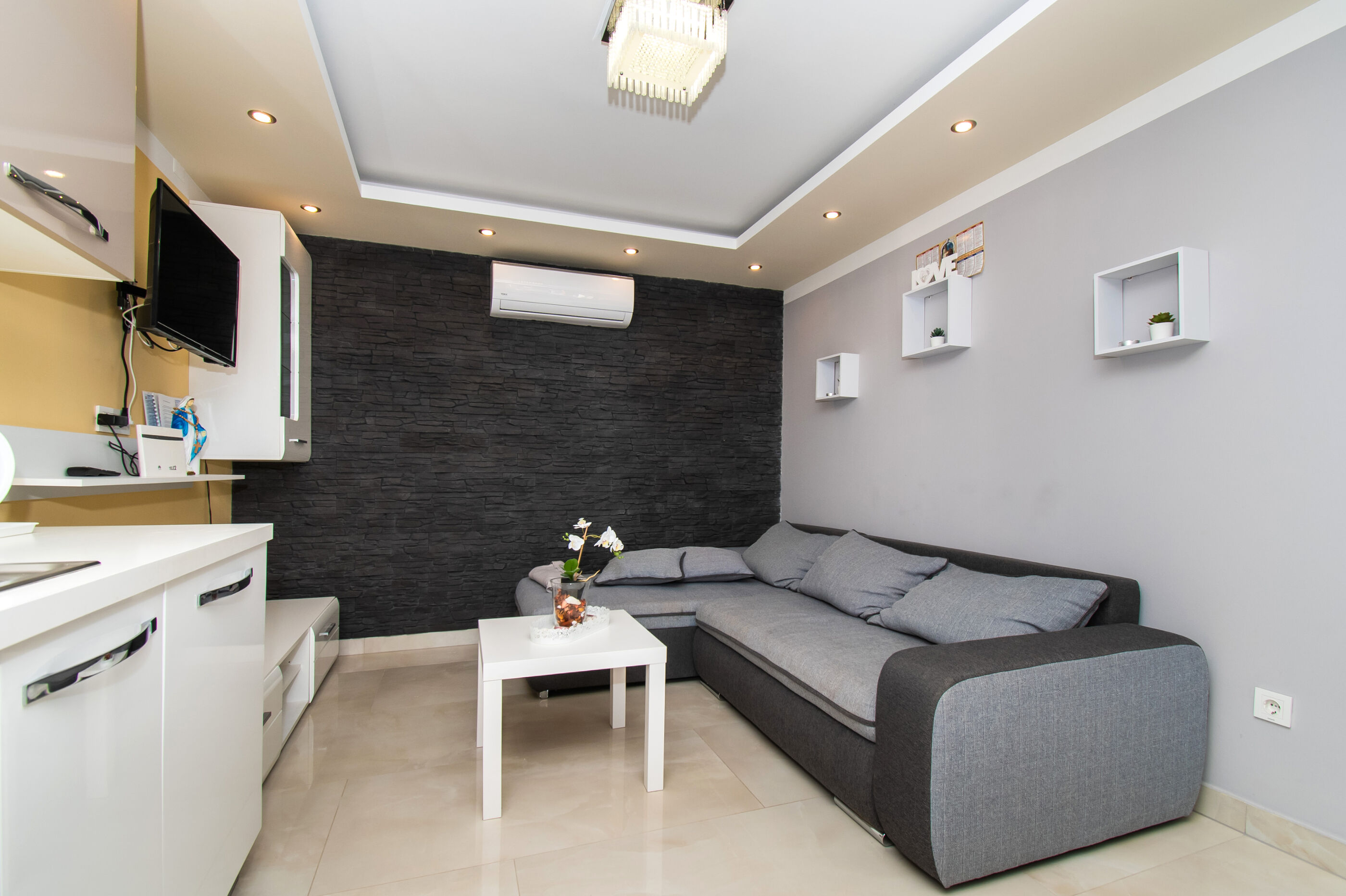 House Draga 82311-K1