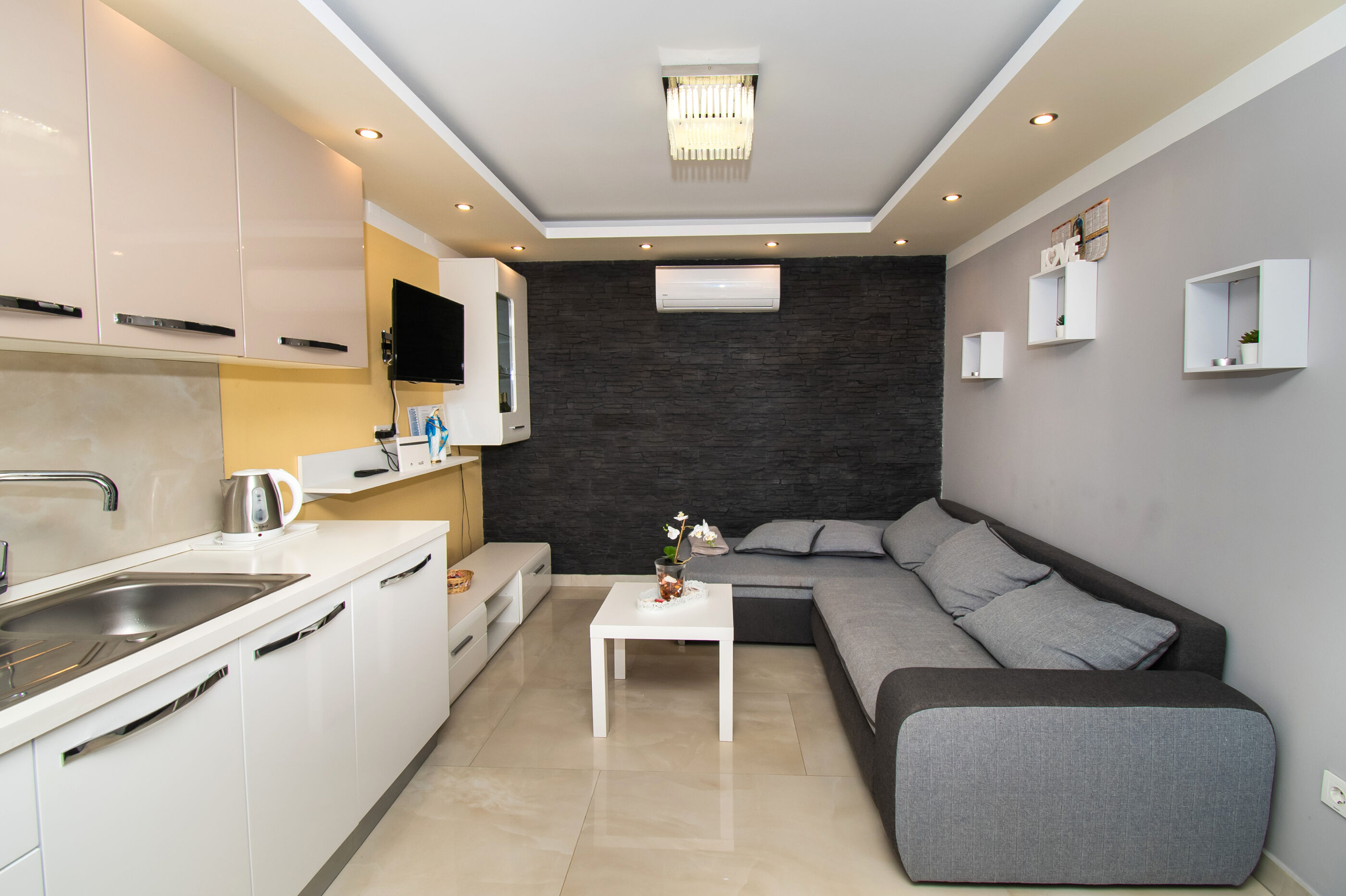 House Draga 82311-K1