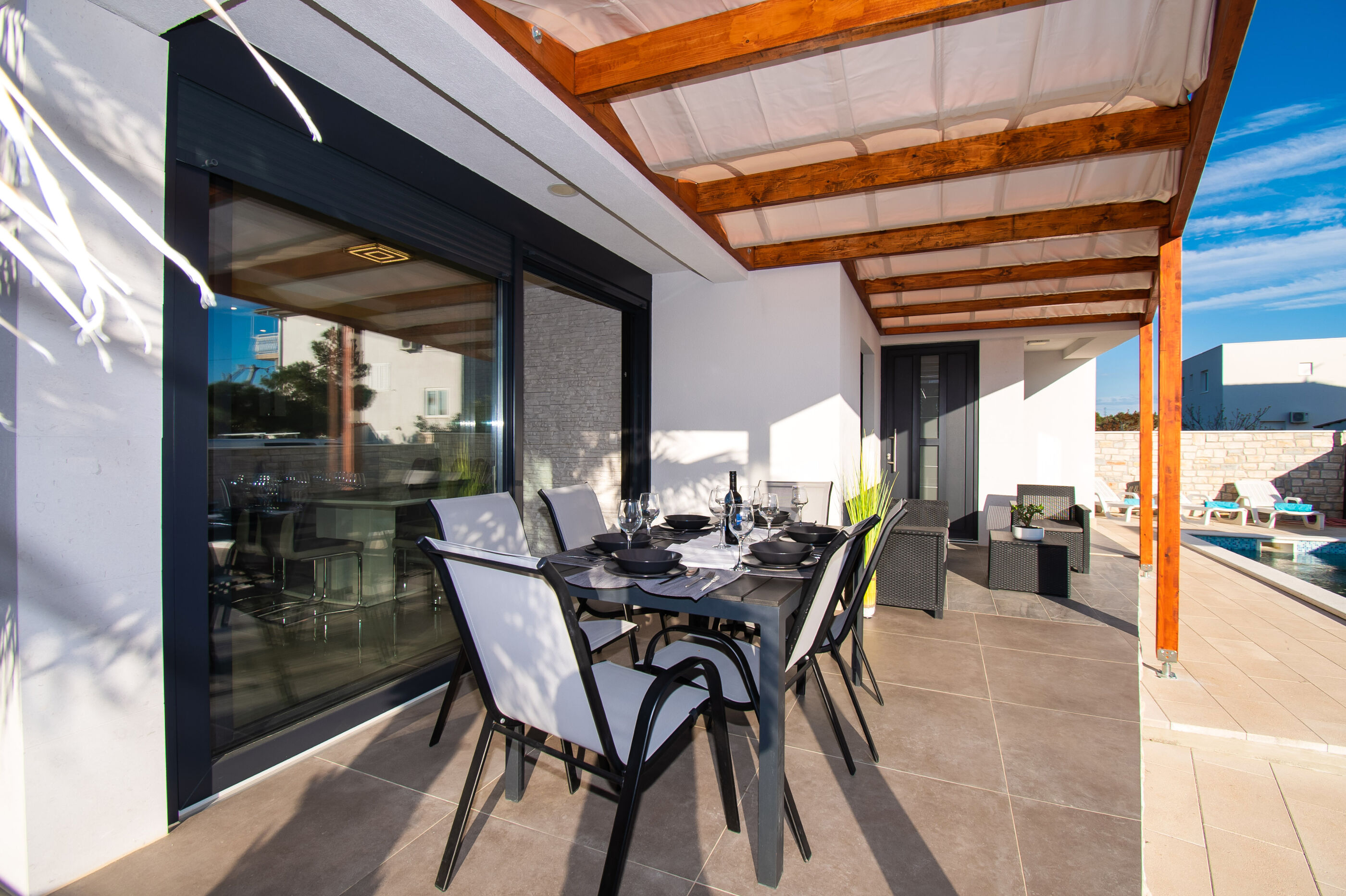 House Draga 82311-K1