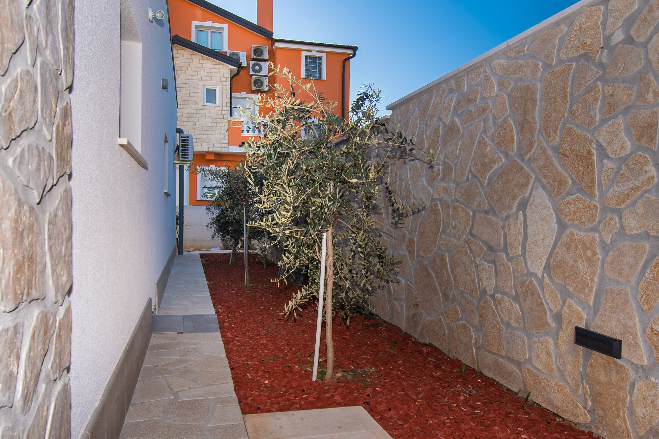 House Draga 82311-K1