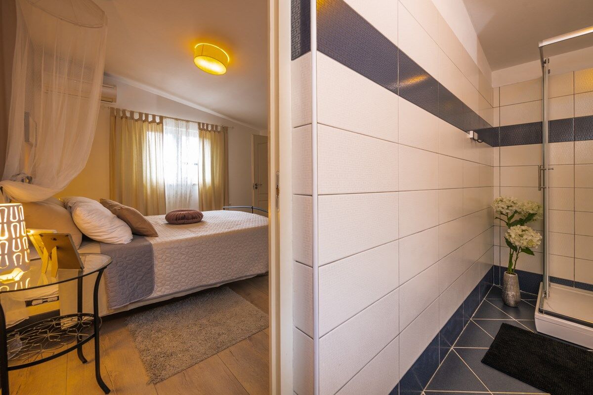 Villa Laura 16946-K1