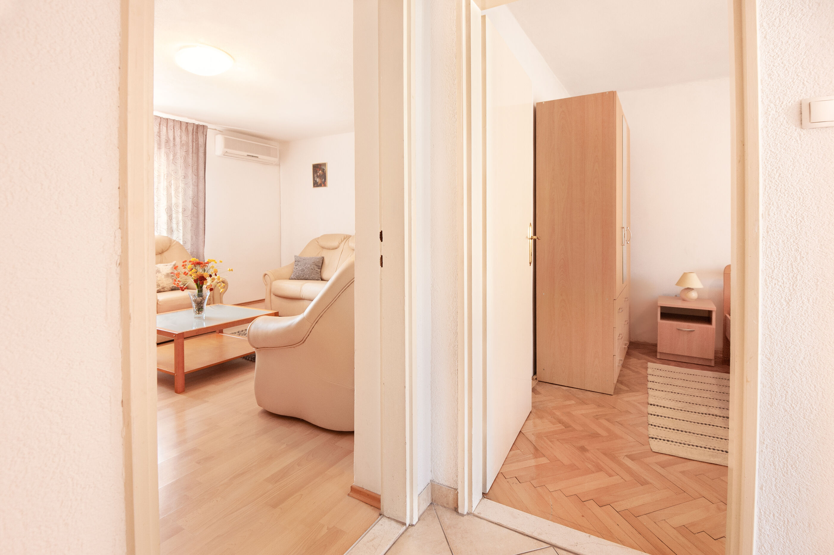 Apartments Milica 81401-A1