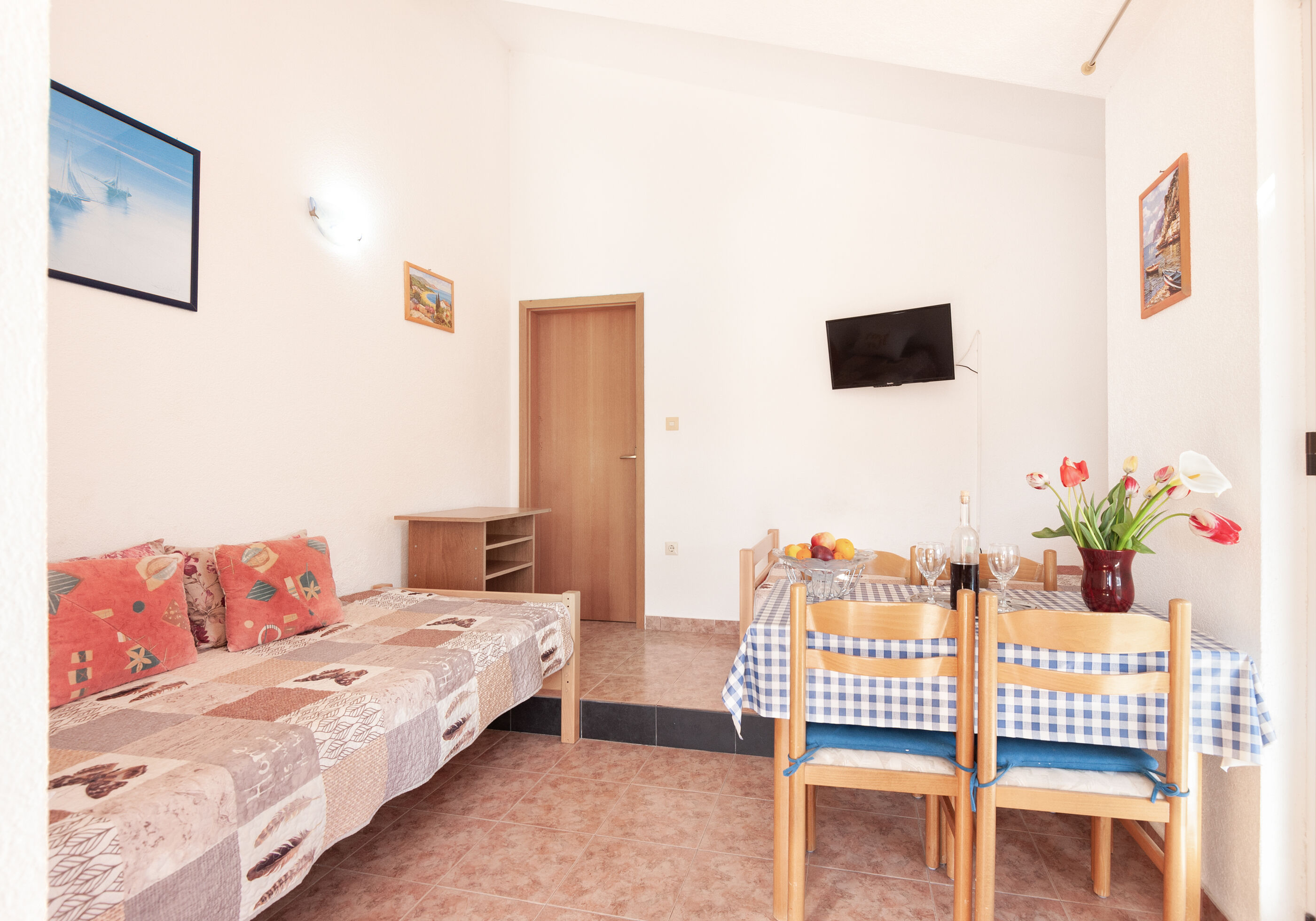 Apartments Mala Dalmacija 29691-A1