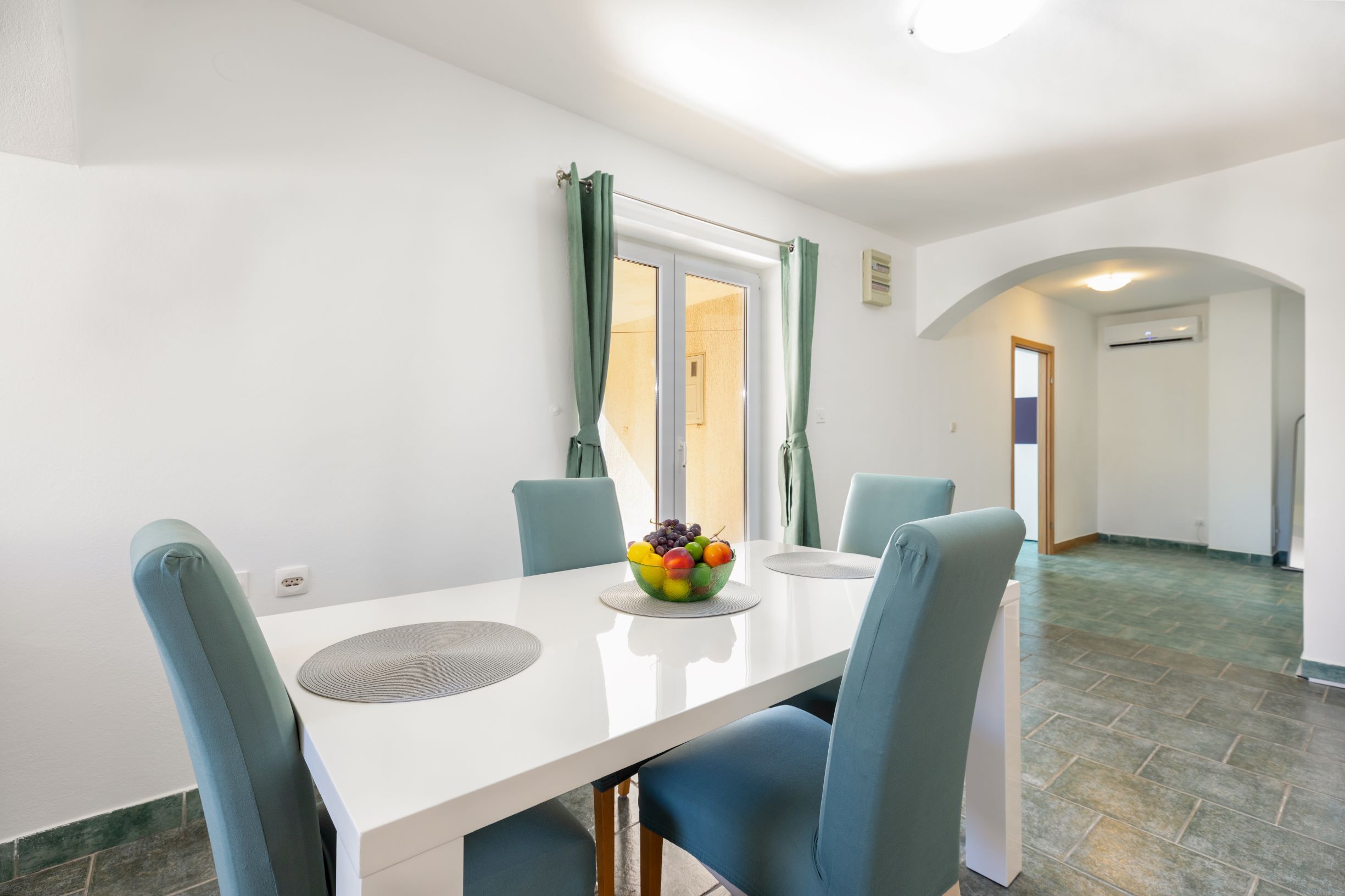 Apartments Maja 28861-A1