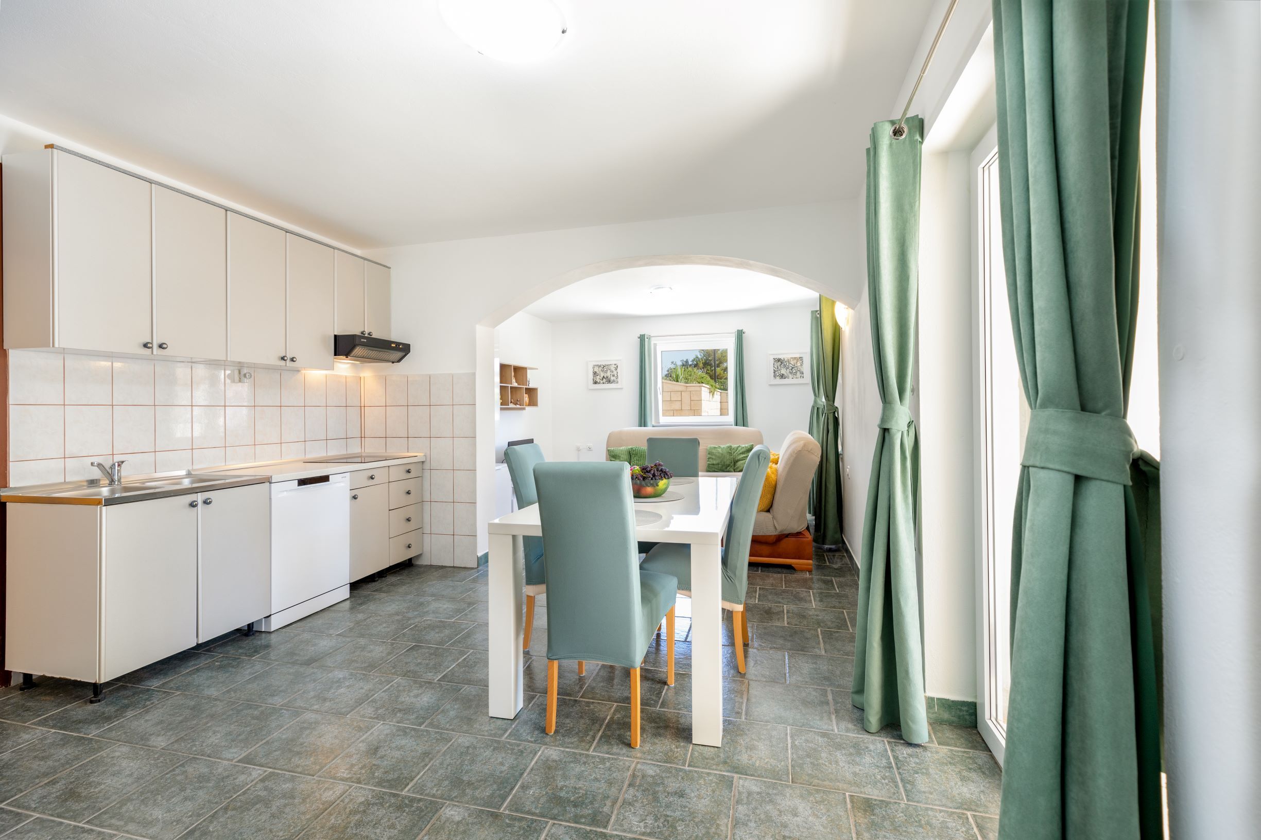Apartments Maja 28861-A1