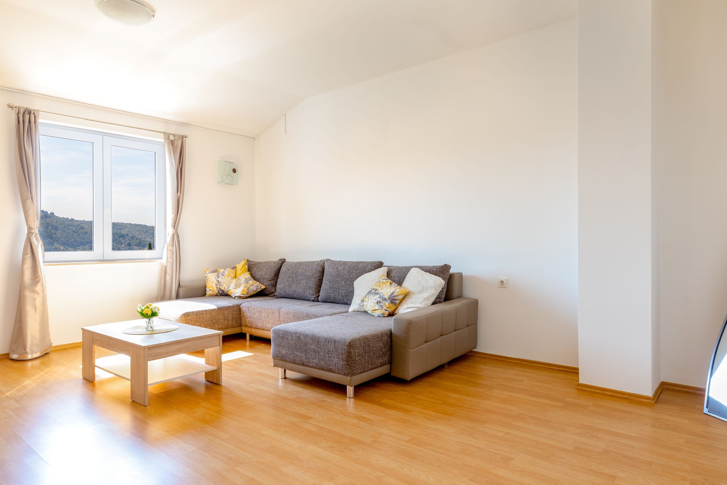 Apartments Maja 28861-A2