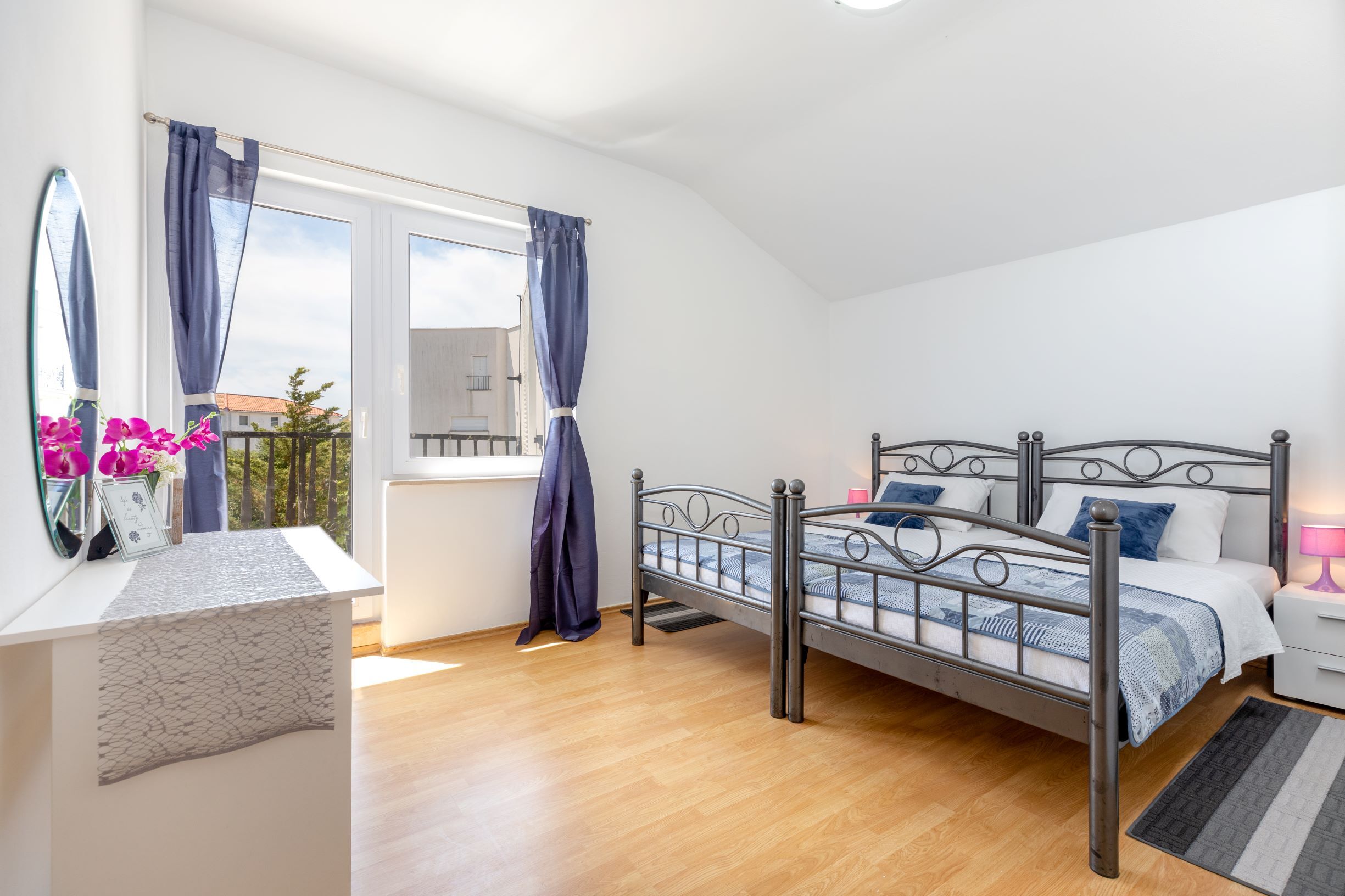 Apartments Maja 28861-A2