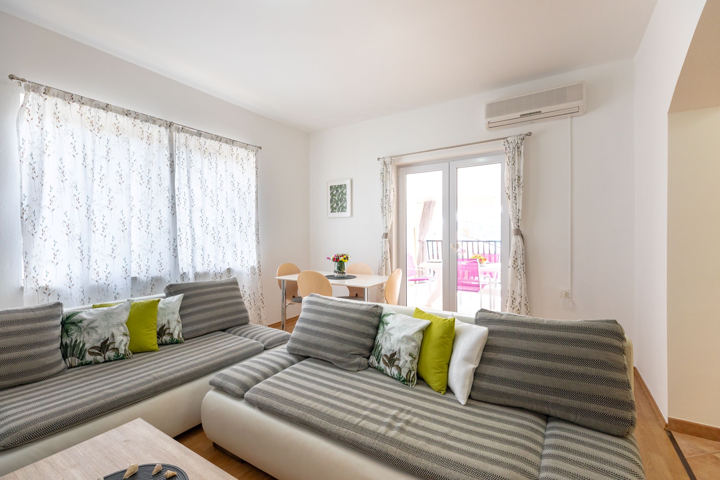 Apartments Maja 28861-A3
