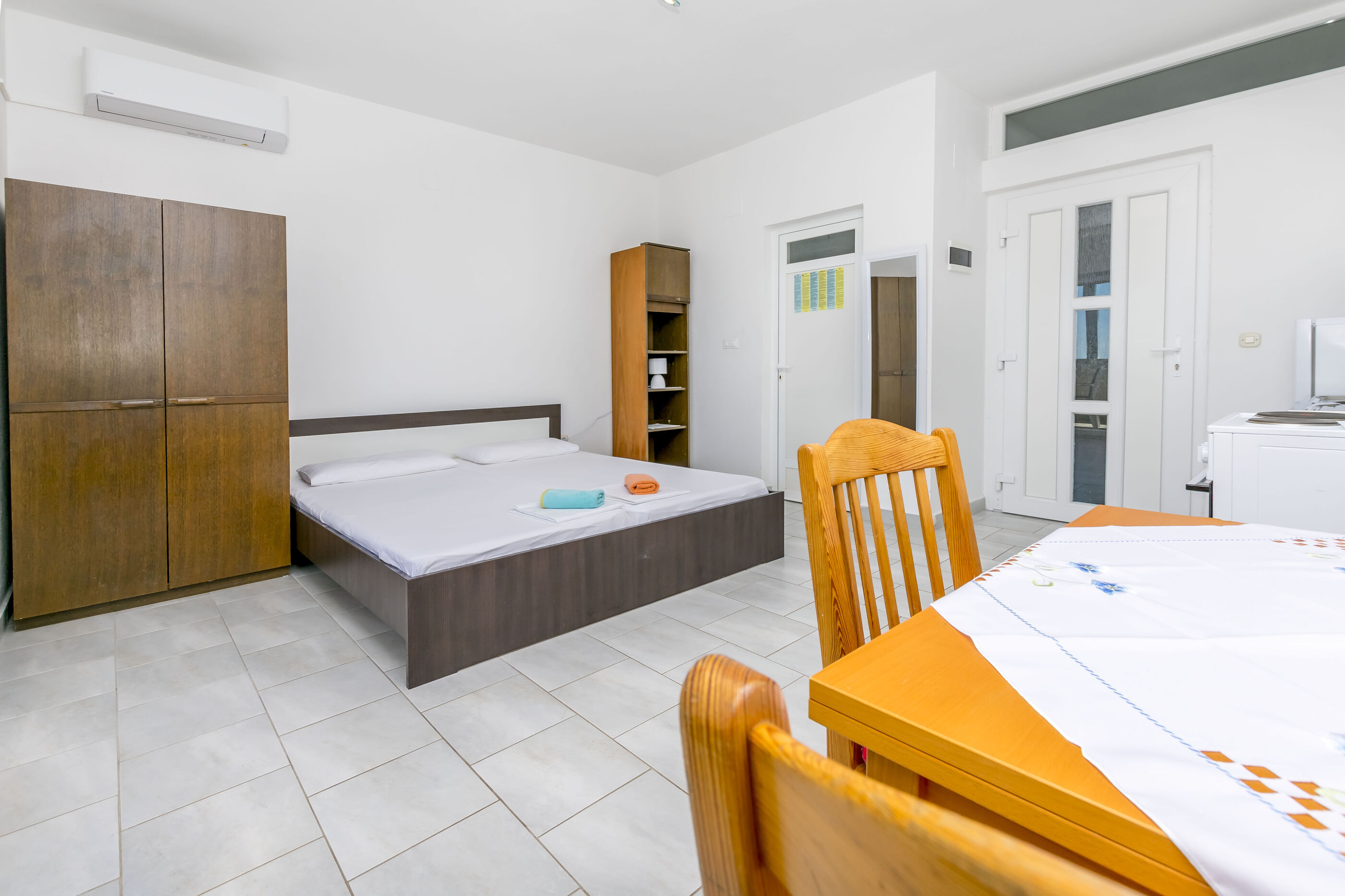 Apartments Barica 58481-A1