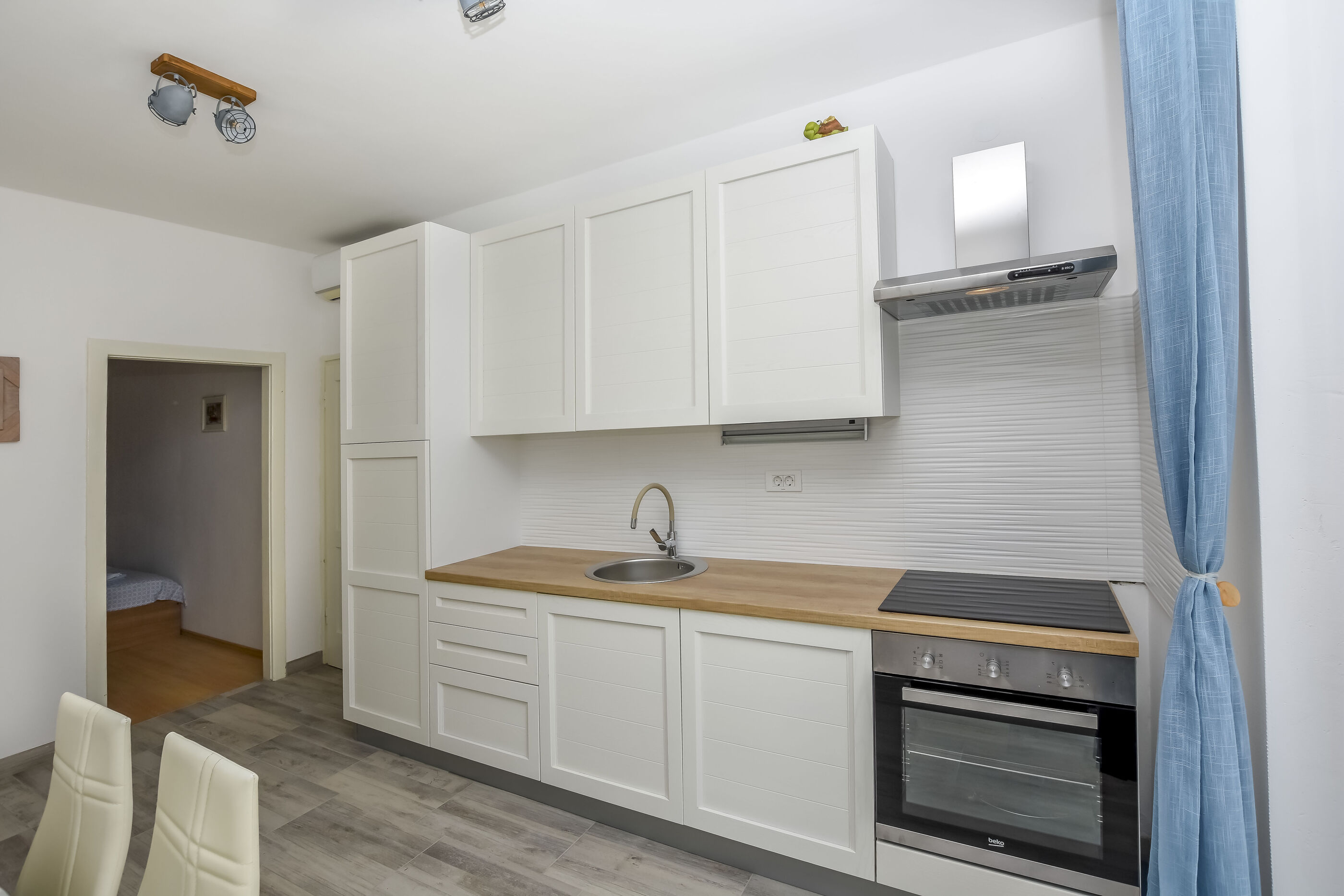 Apartments Dragica 15488-A2