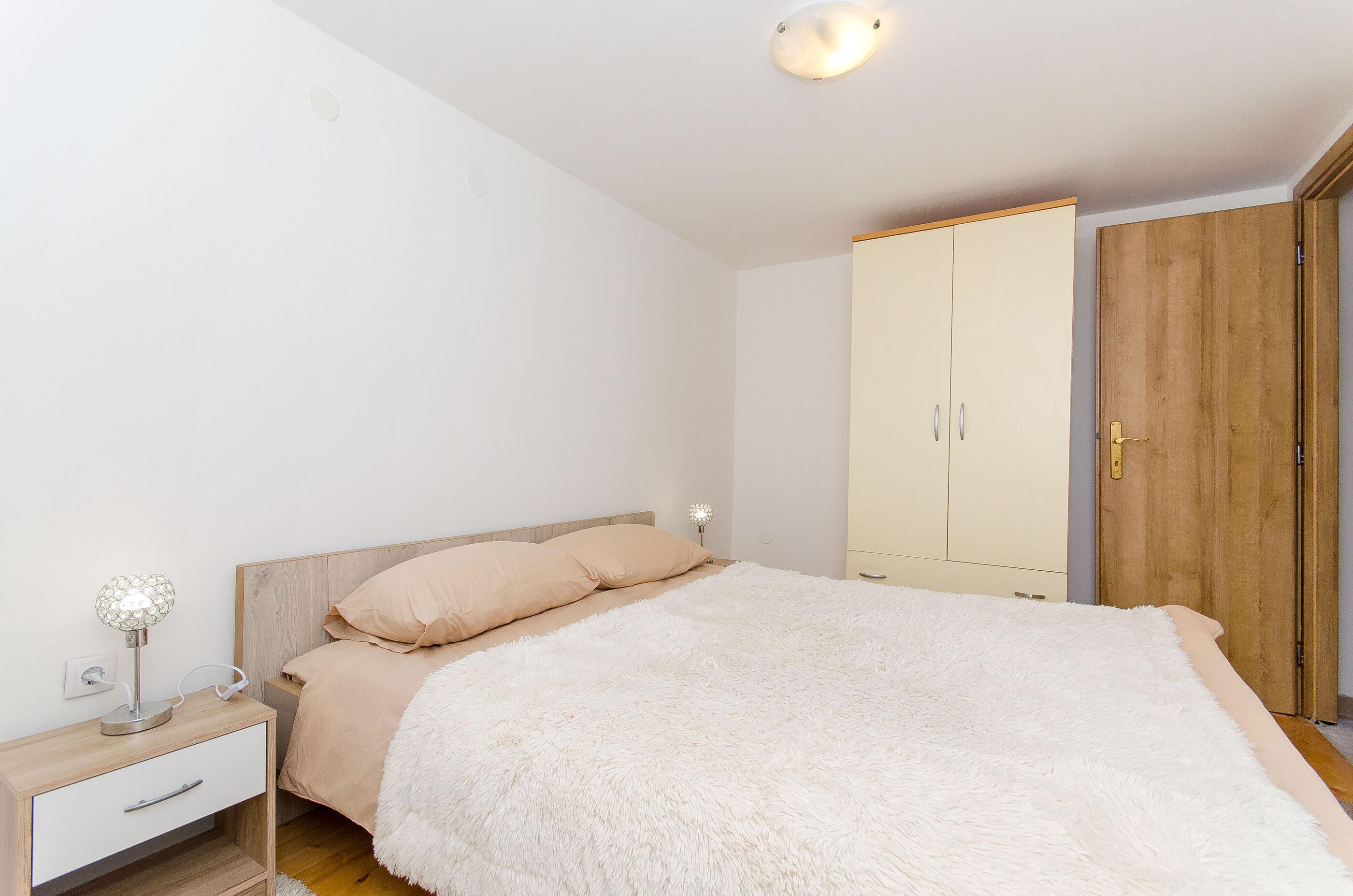 House Frane 85581-K1