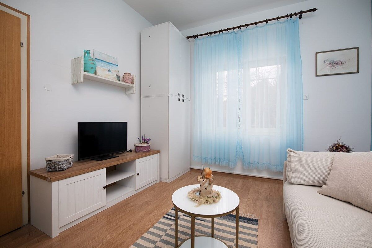 House Anamarija 73672-A1