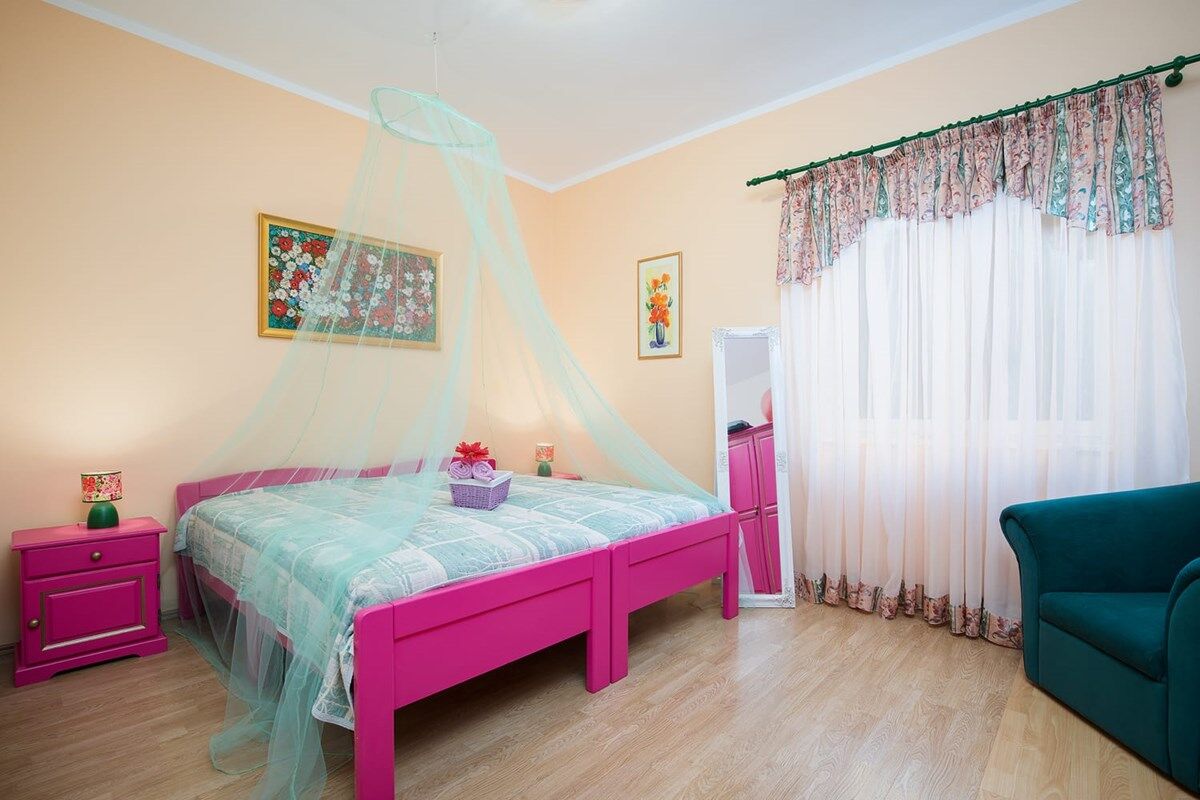 House Anamarija 73672-A1