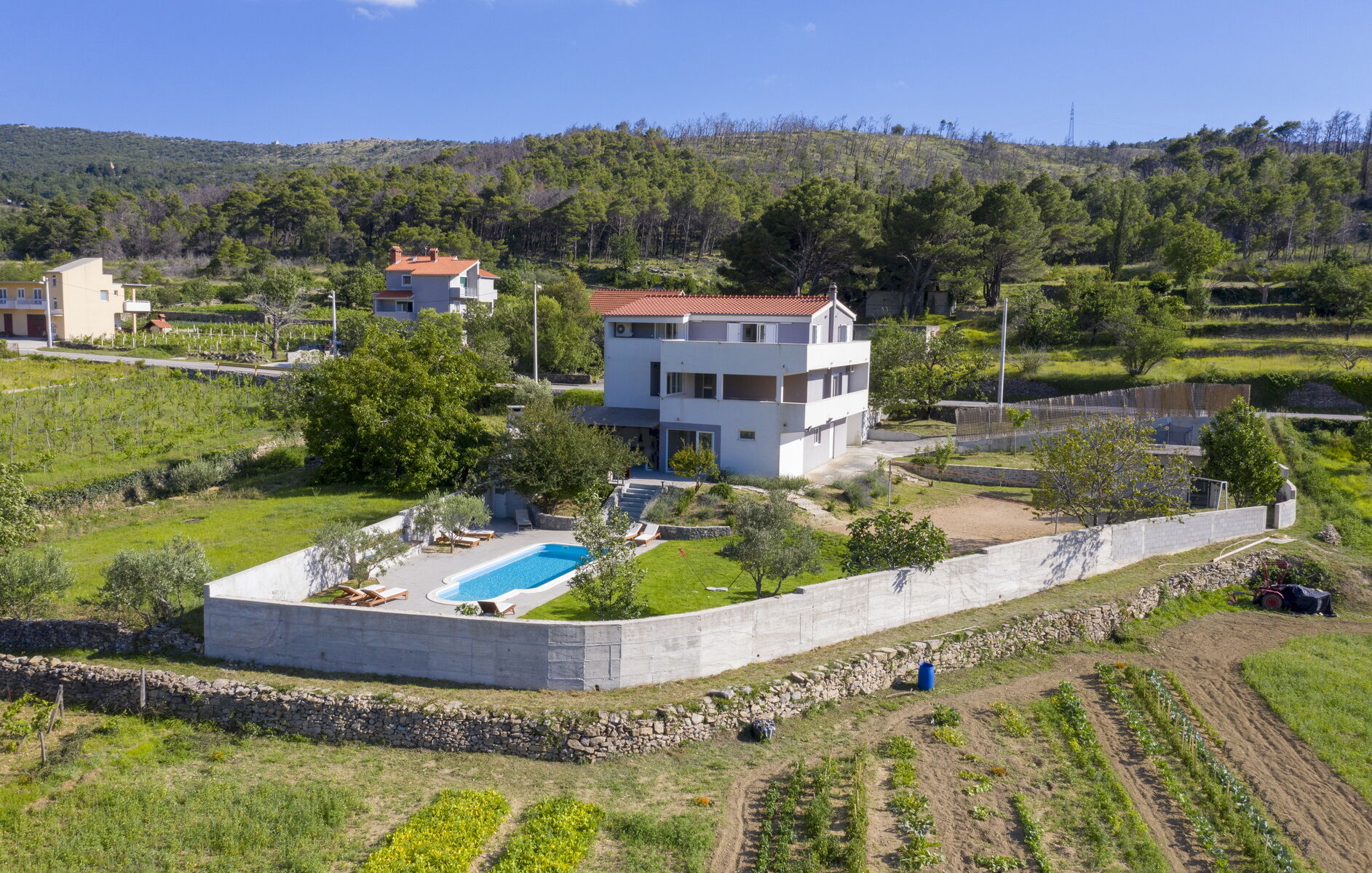 House Anavi V9341-K1