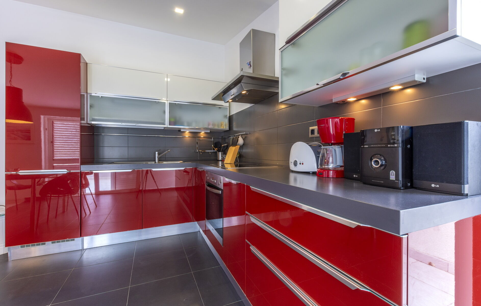 House Anavi V9341-K1