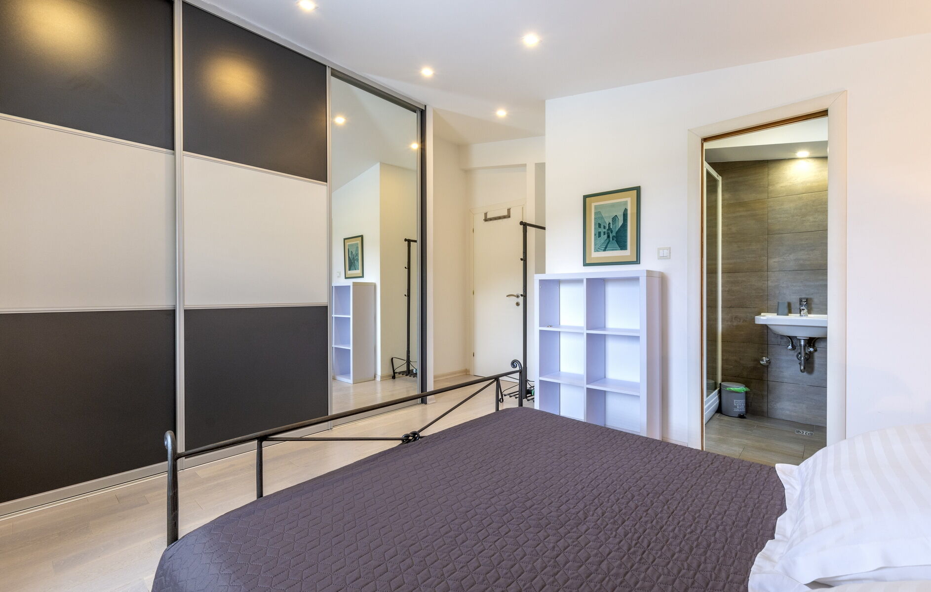 House Anavi V9341-K1