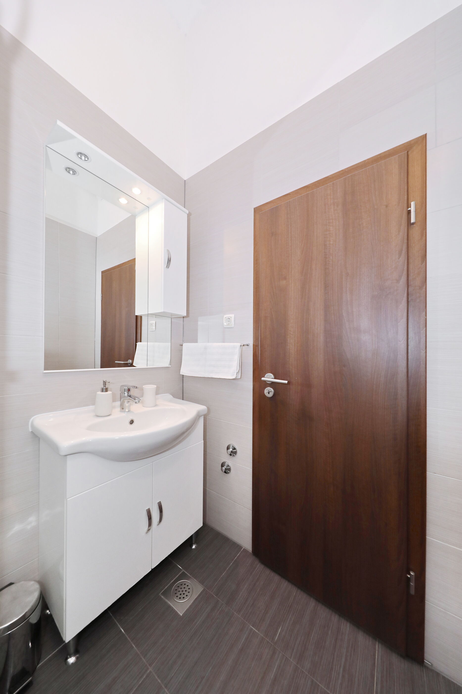 Apartments BoBo 87131-A3
