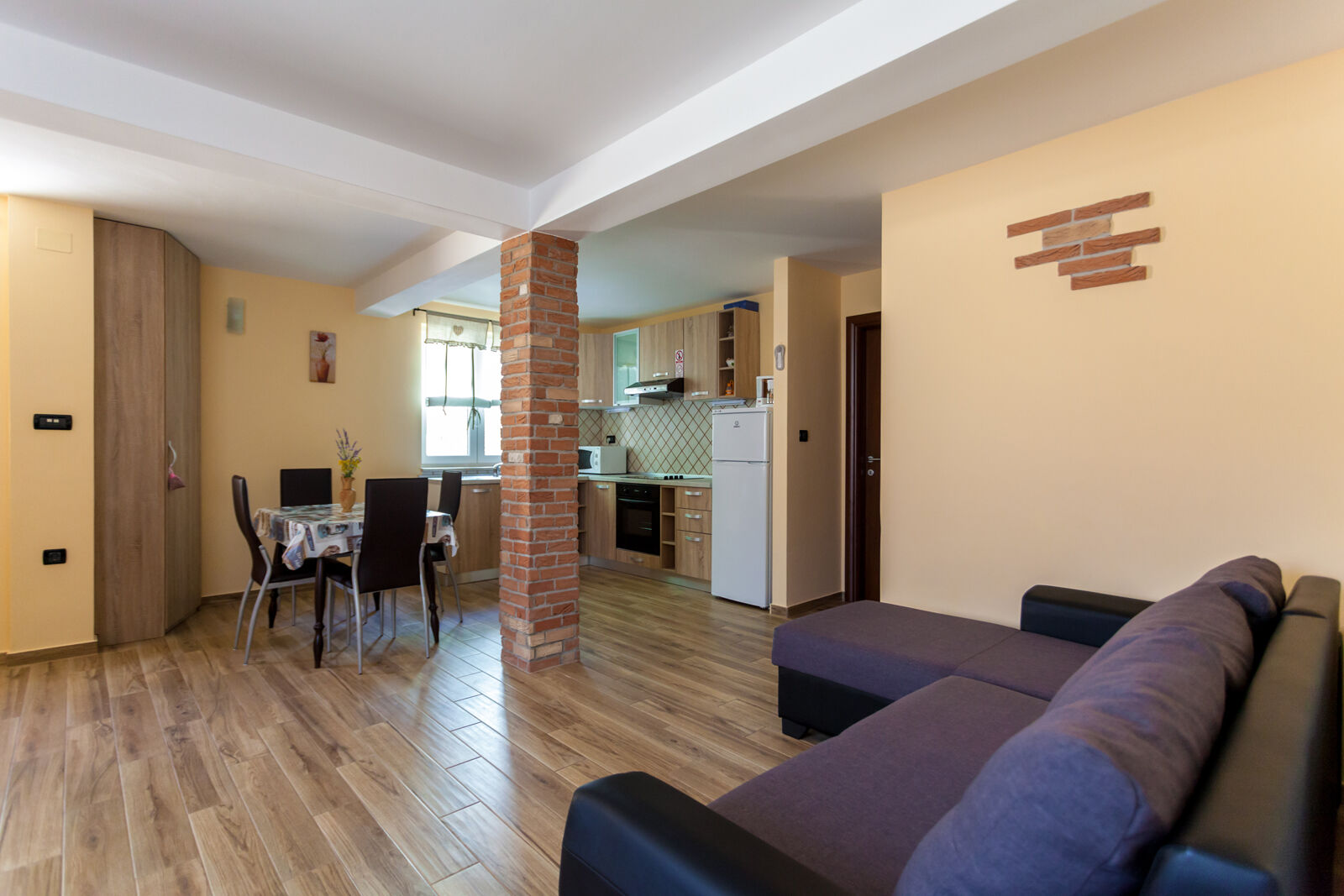 Apartments Lily 62042-A2