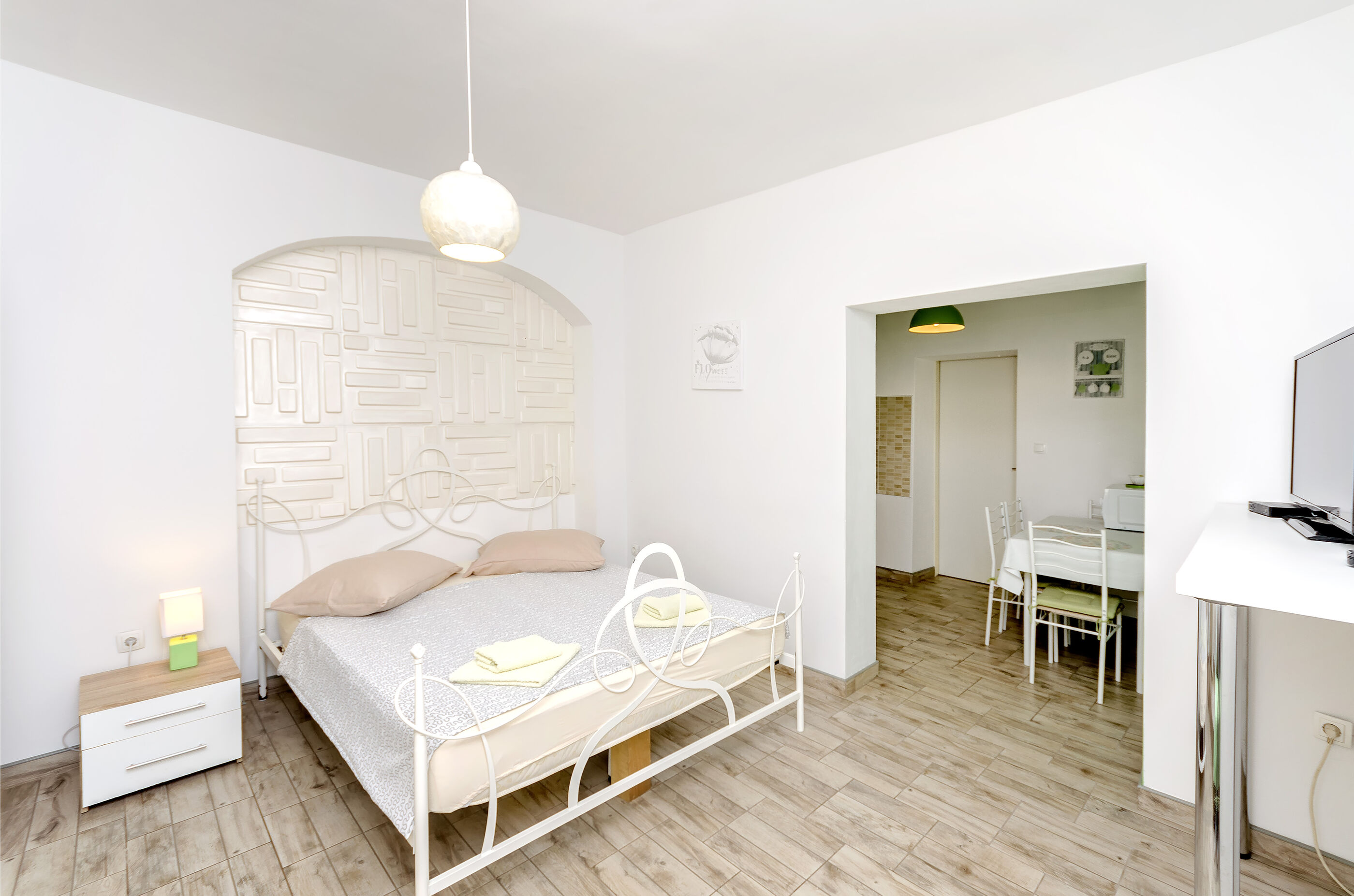 Apartments and Room Take it easy 85111-A1
