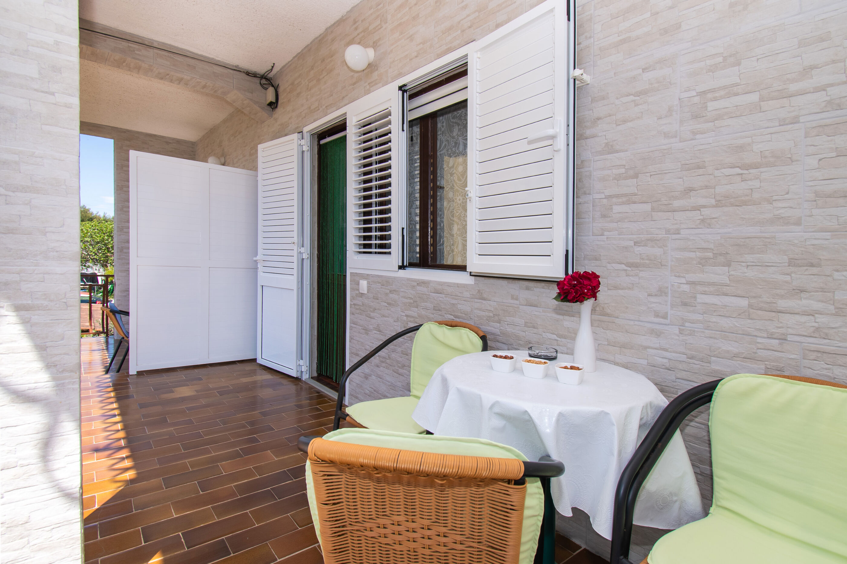 Apartments Dijana 84331-A2