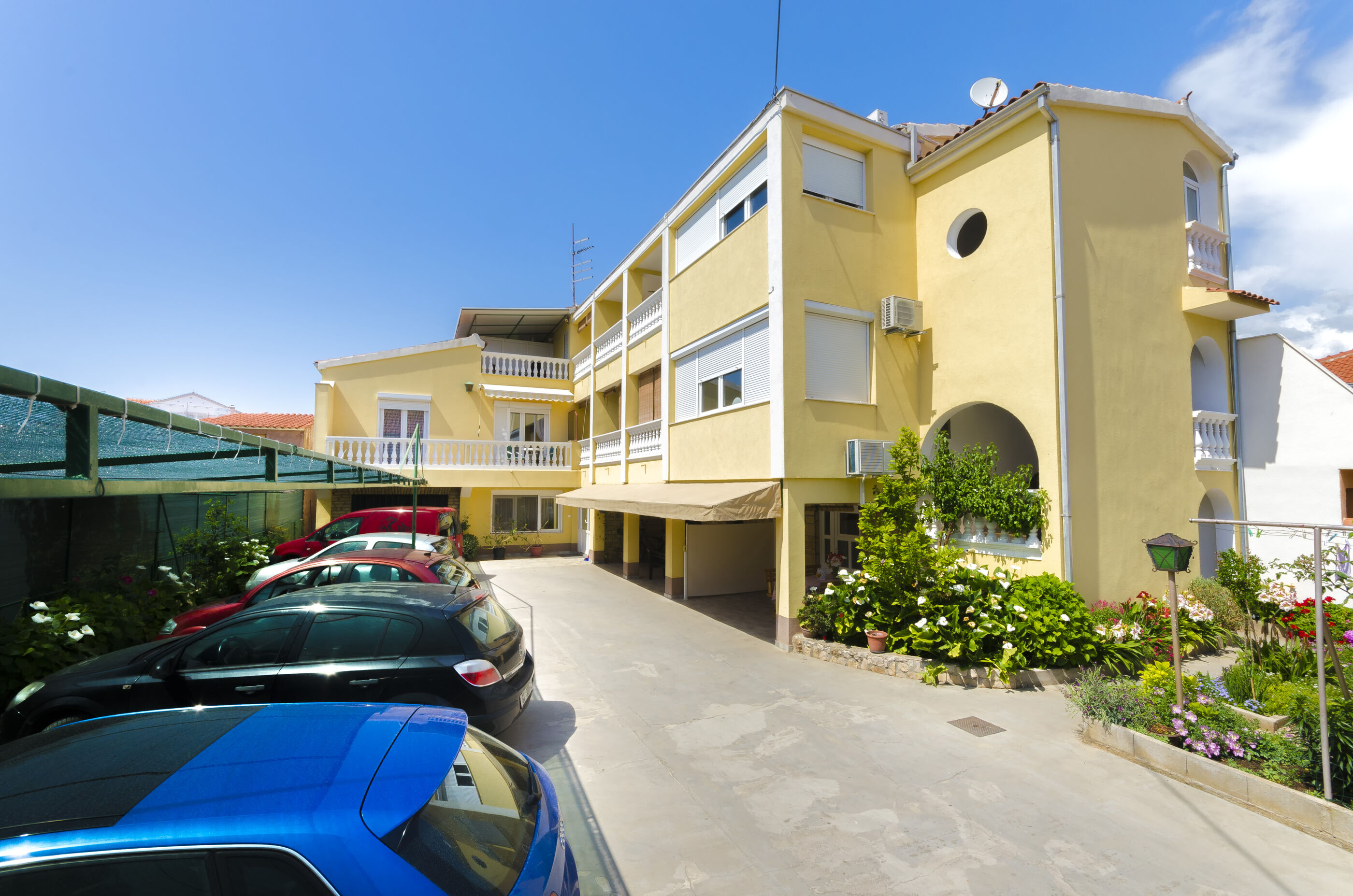 Apartments and Room Lotus 80832-A1