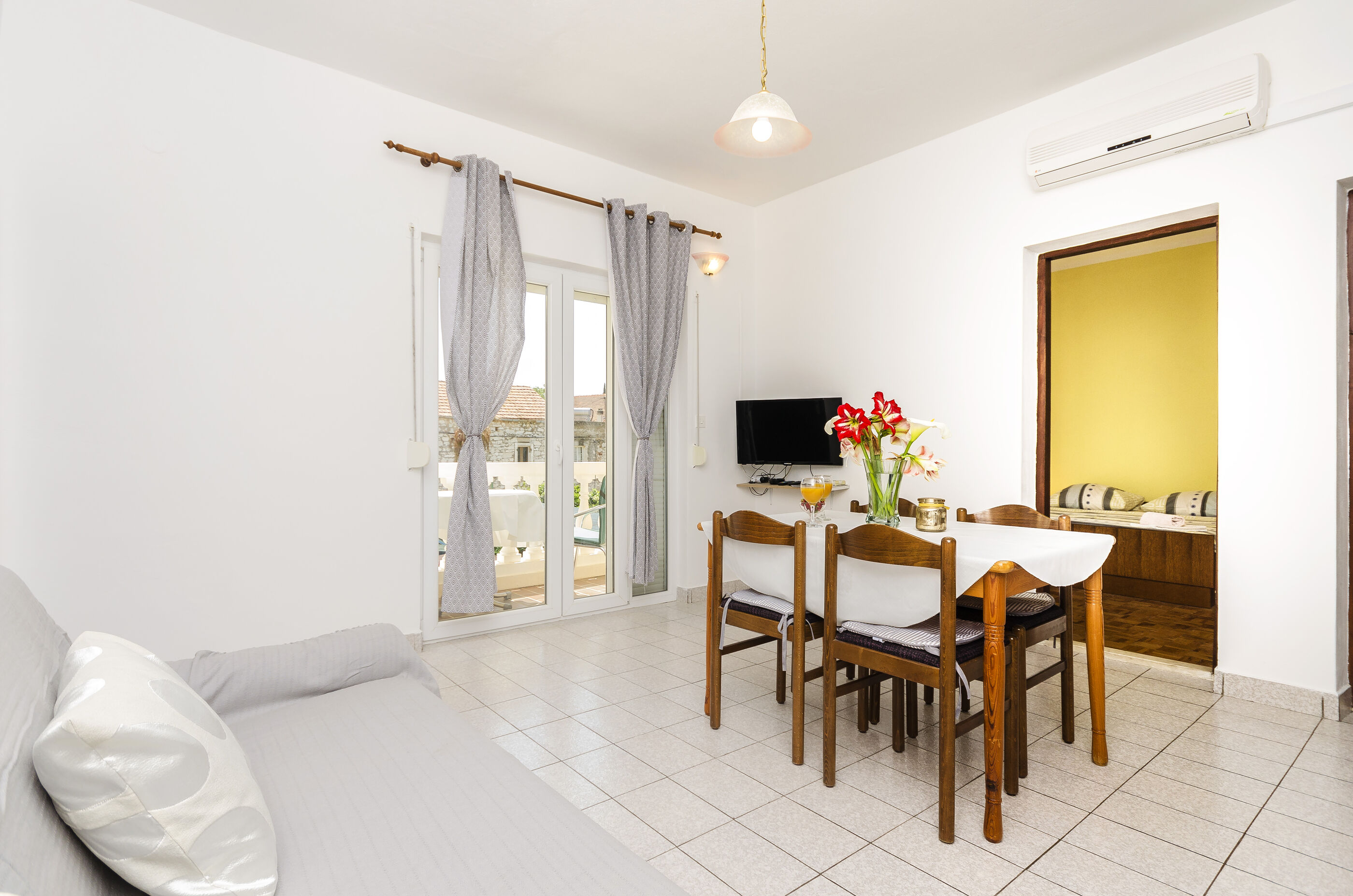 Apartments and Room Lotus 80832-A1
