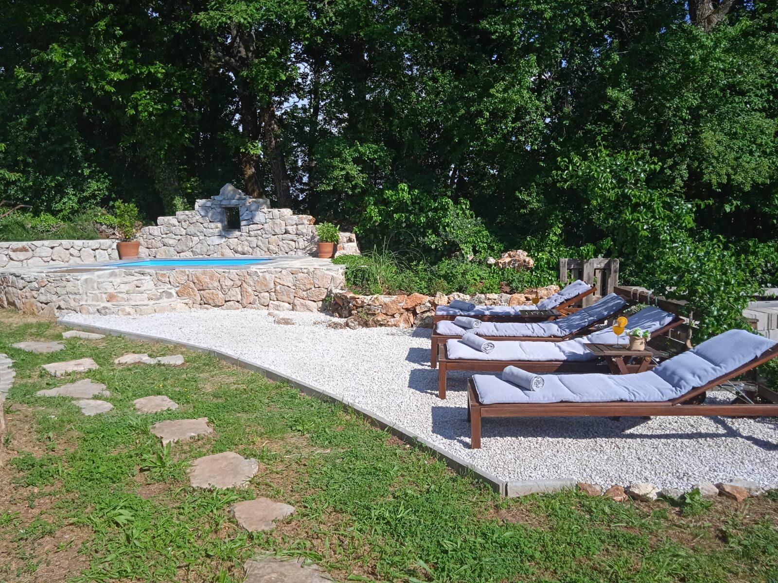 House Mali dvori 81161-K1