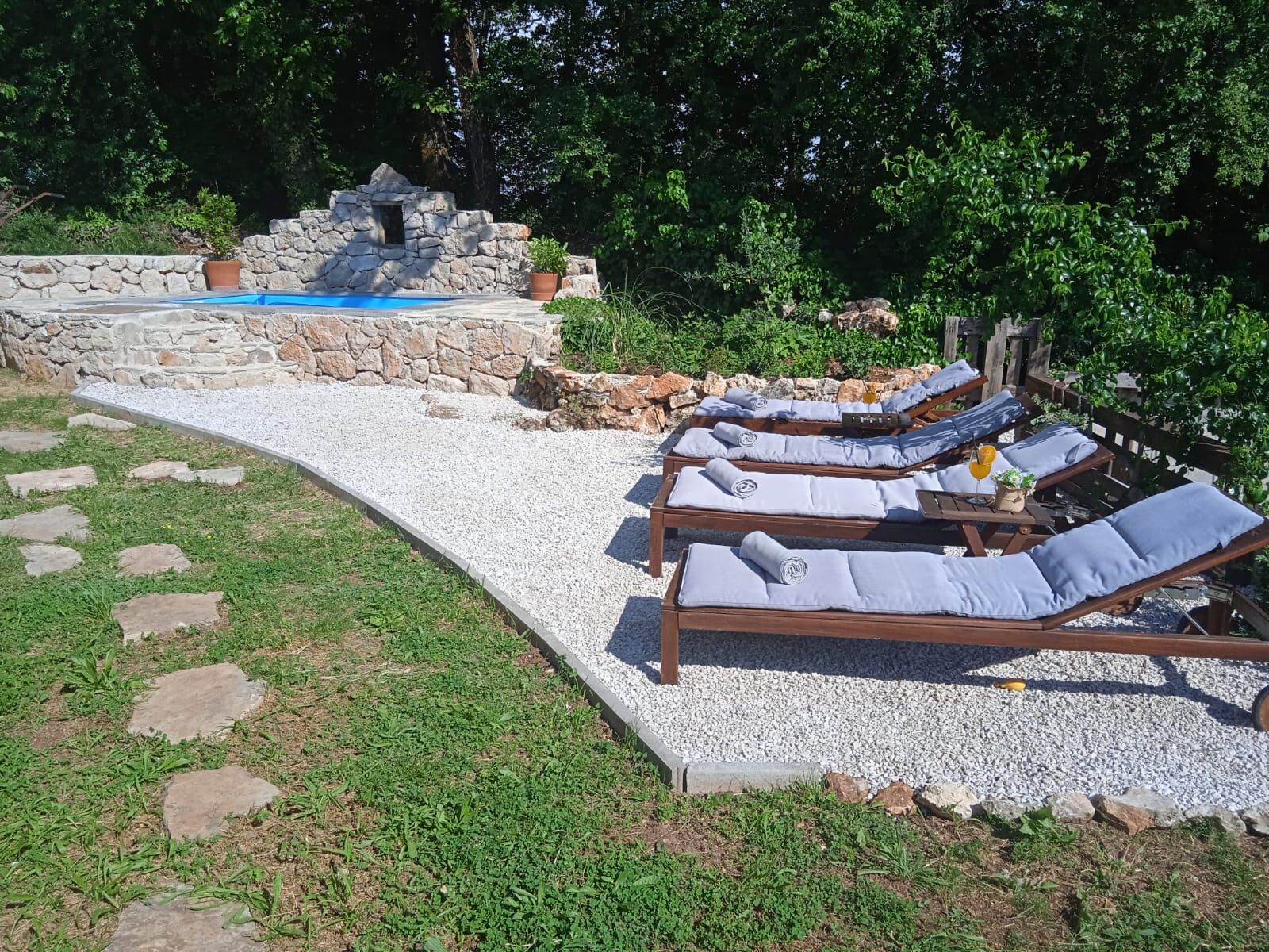 House Mali dvori 81161-K1
