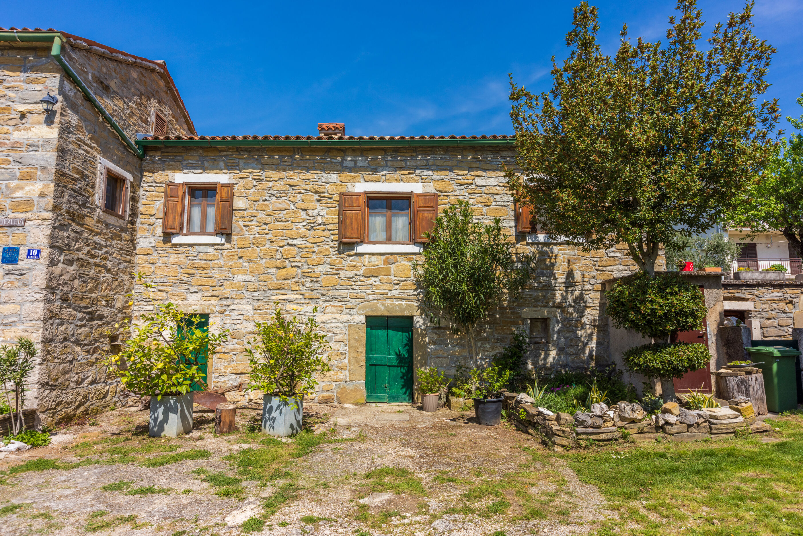 Photo of House Dorino