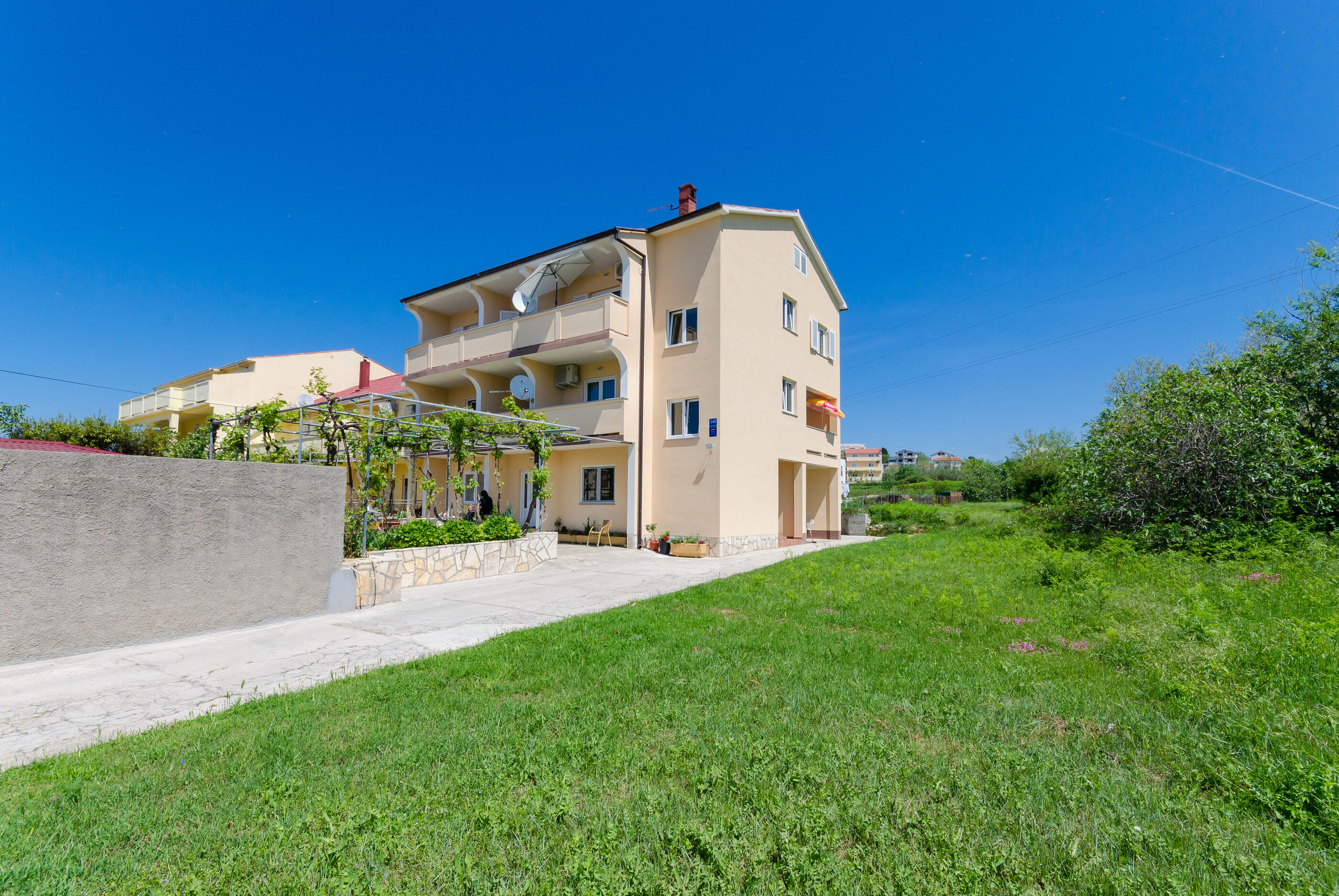 Apartments and Room Sime M 88311-A1