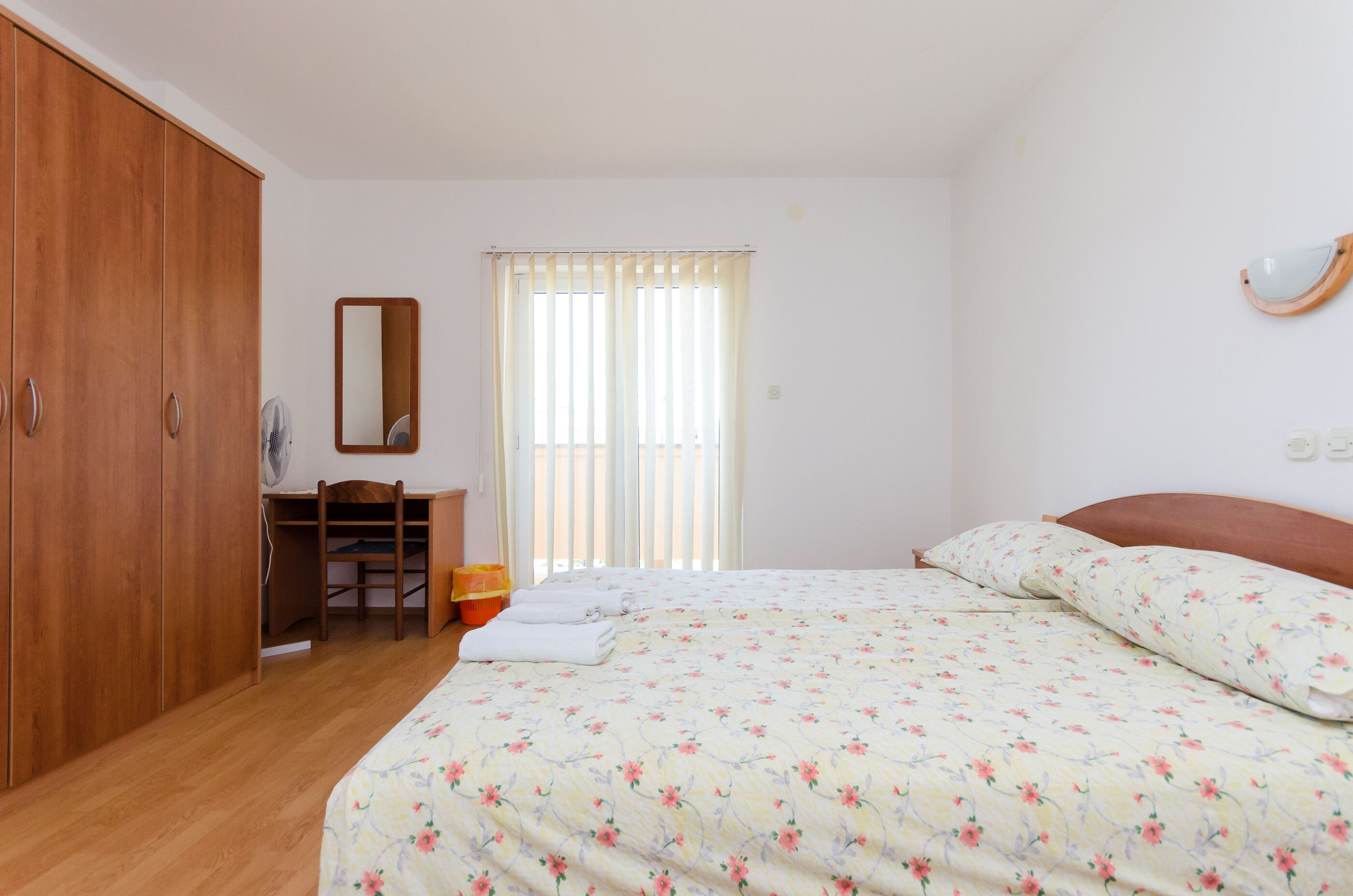 Apartments and Room Sime M 88311-A1
