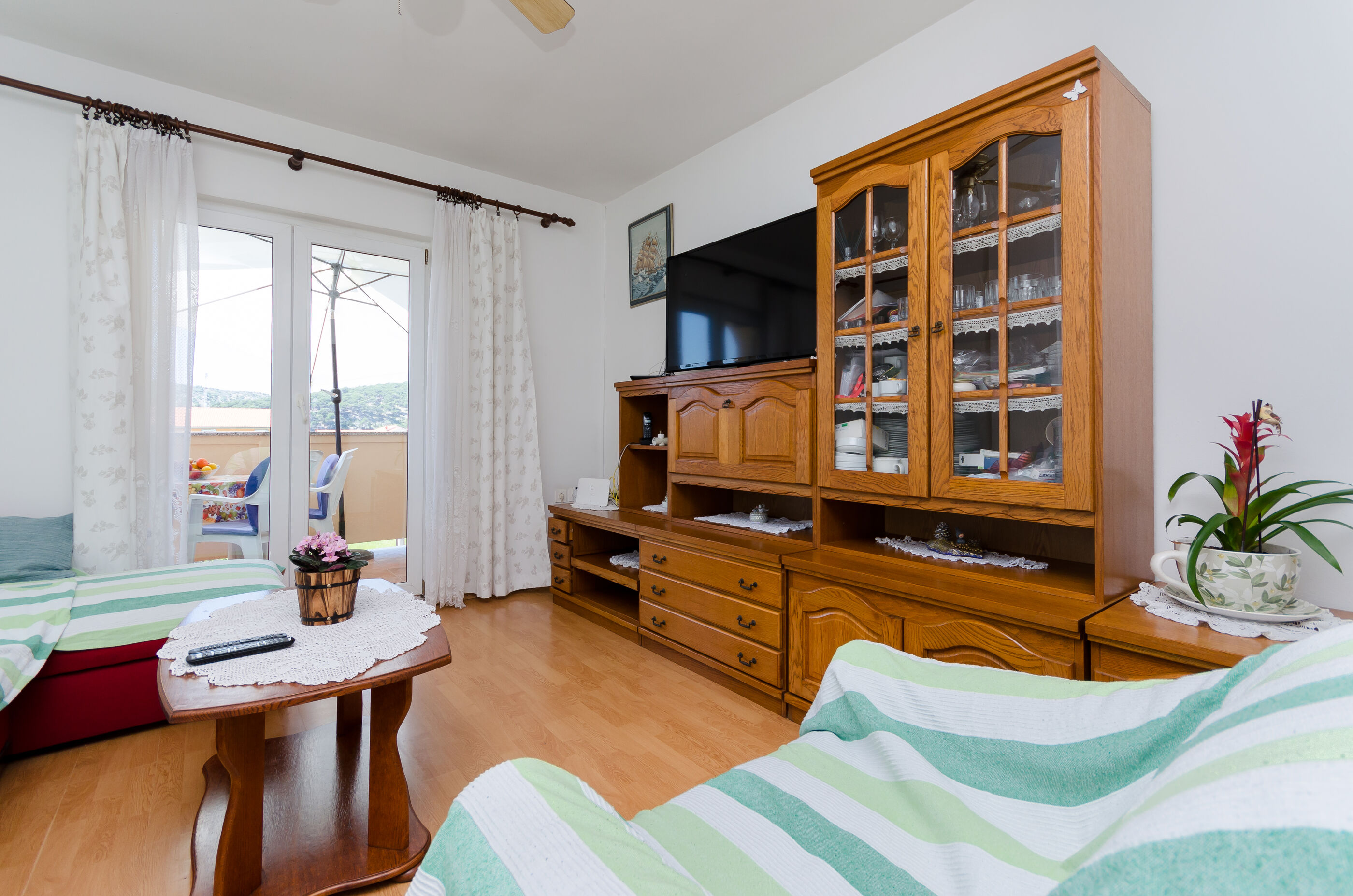 Apartments and Room Sime M 88311-A2