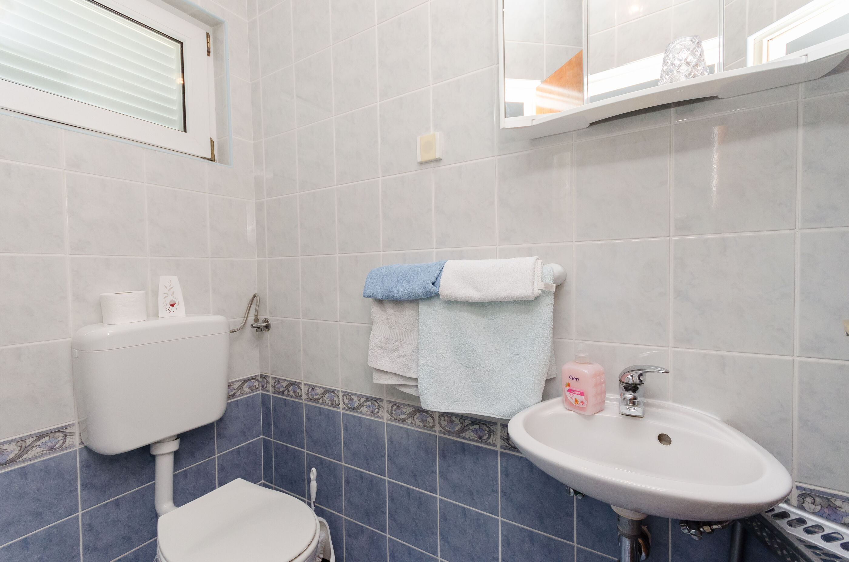 Apartments and Room Sime M 88311-A2
