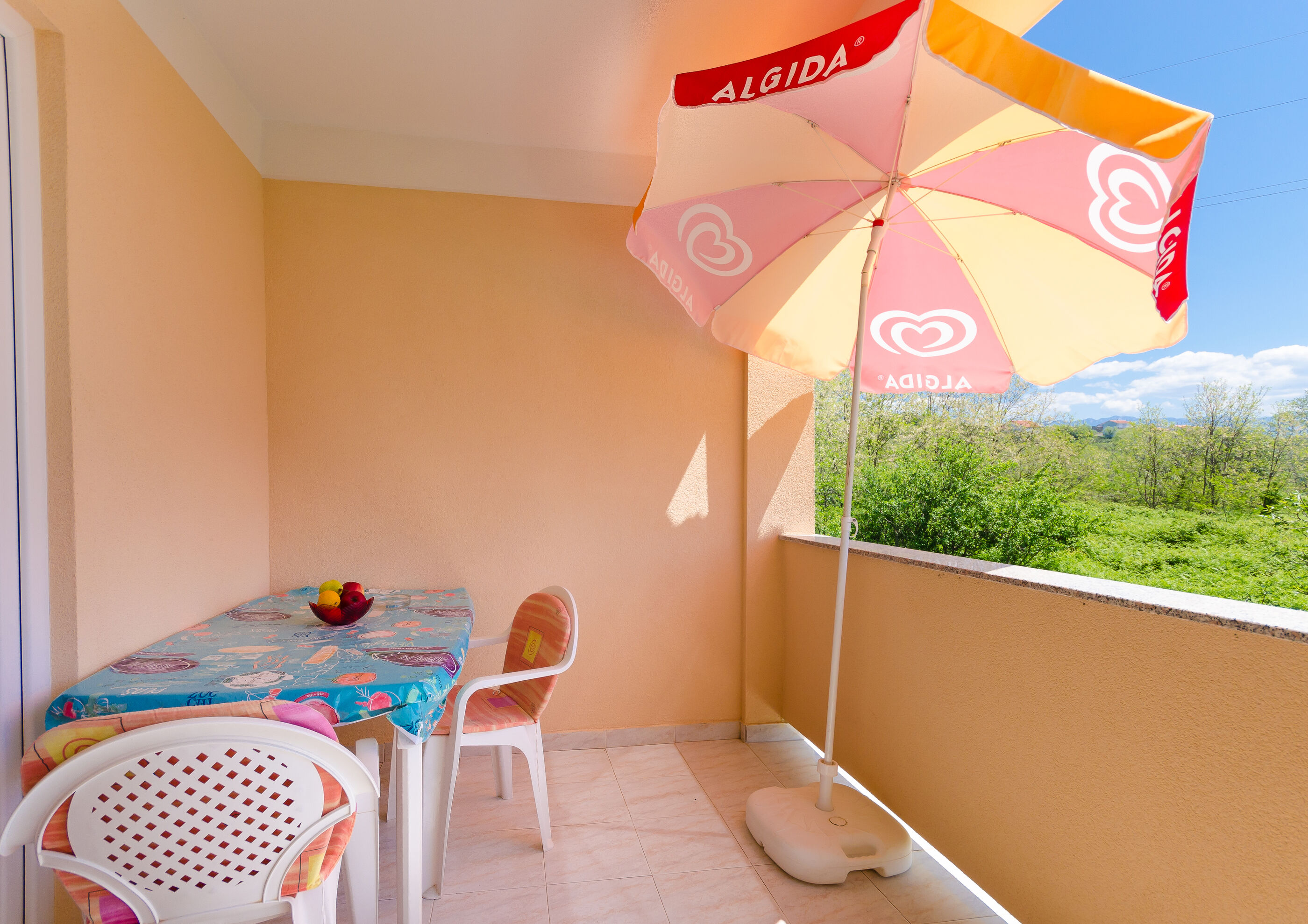 Apartments and Room Sime M 88311-S1