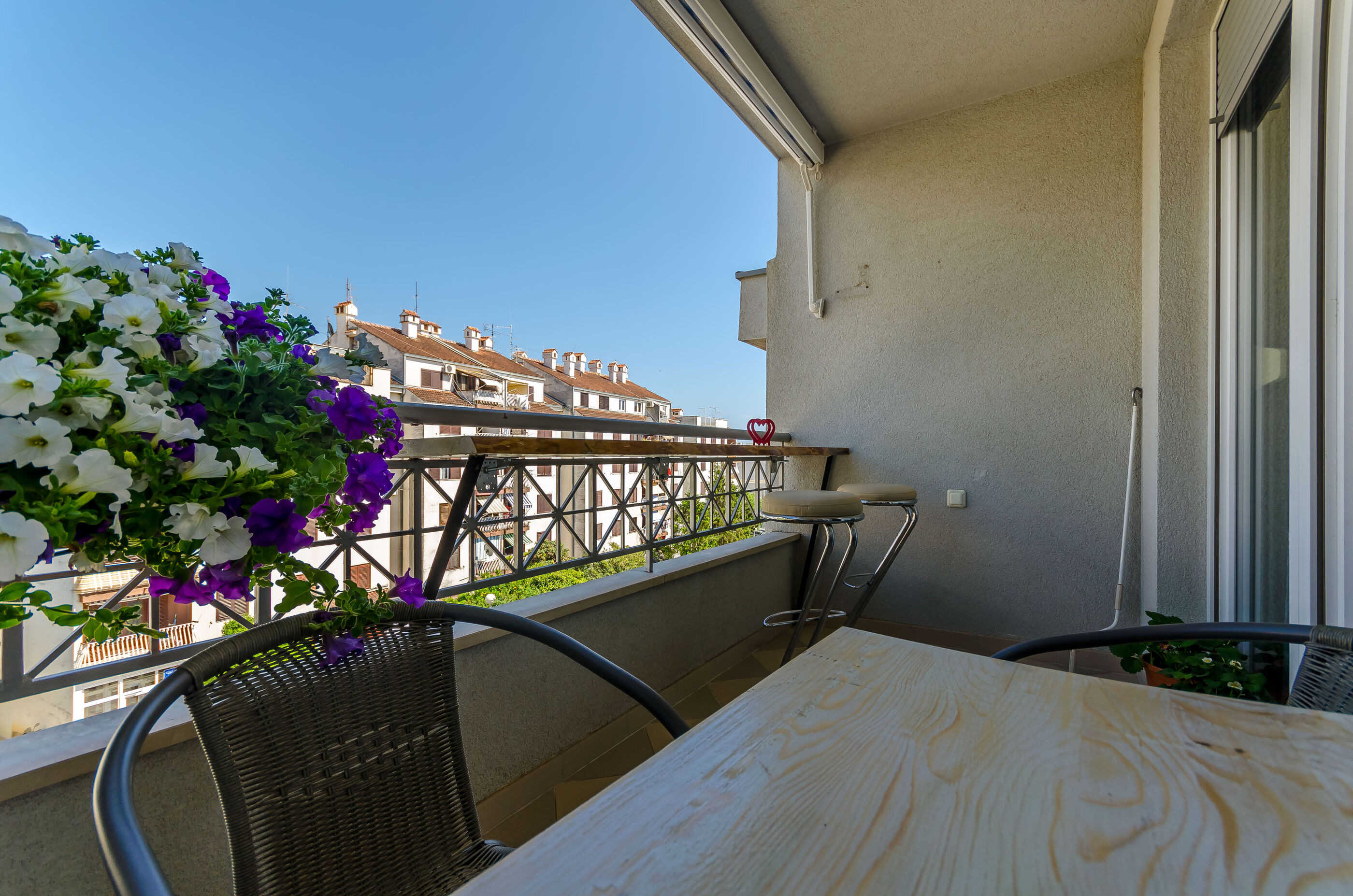 Apartment Dora 87611-A1