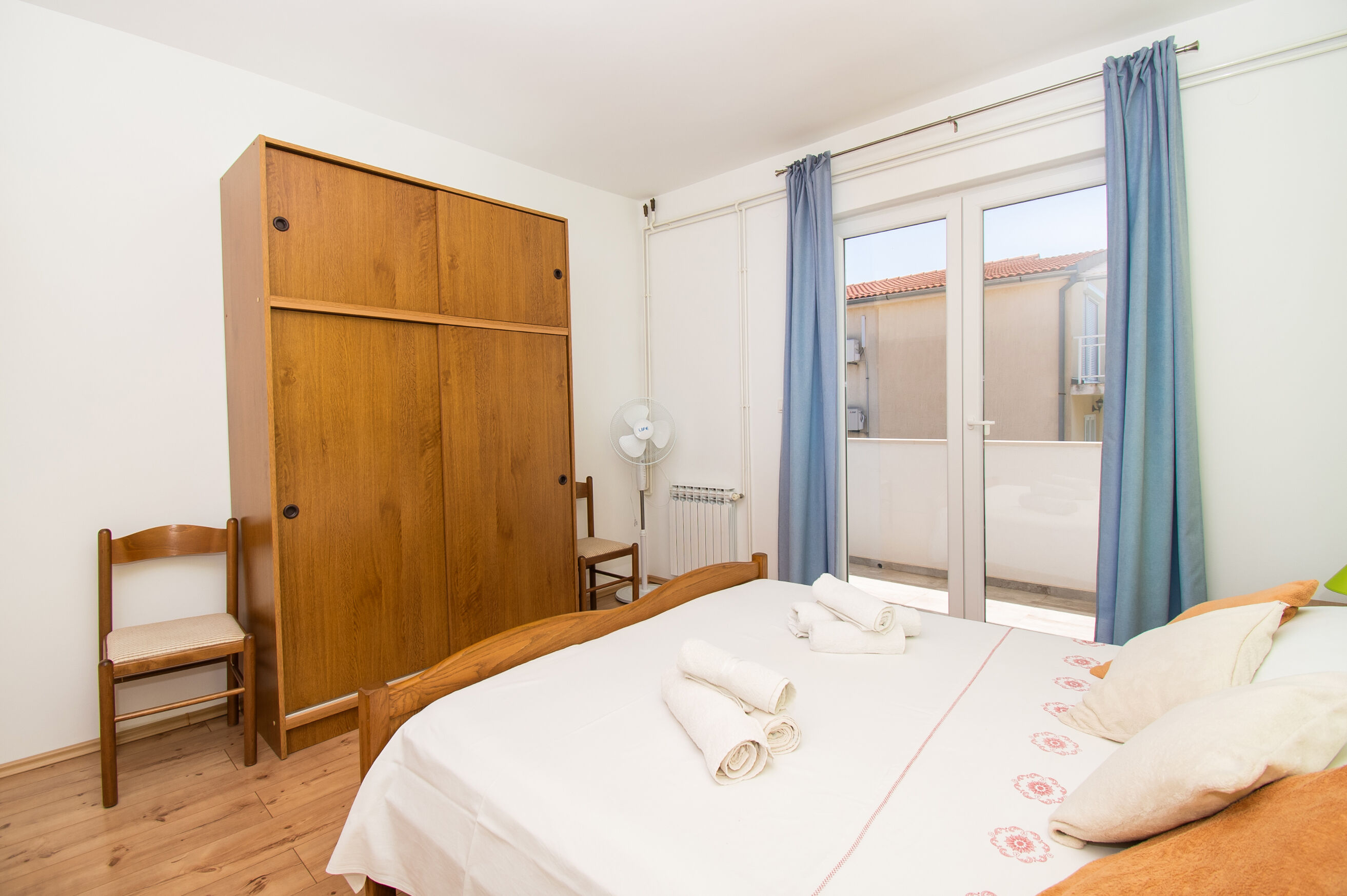 Apartments Rosanda 11371-A1