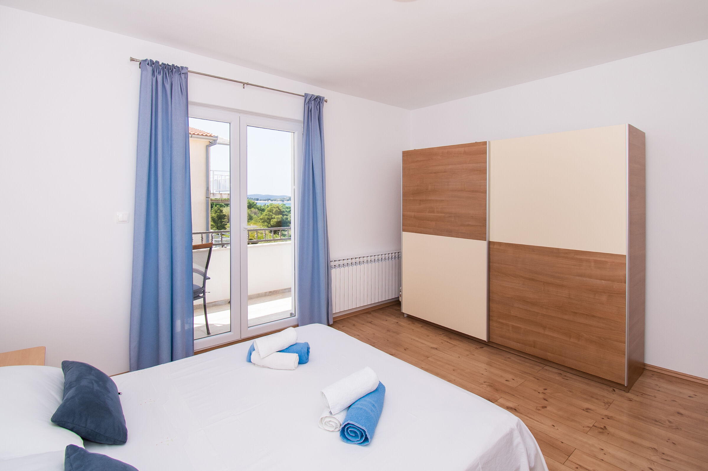 Apartments Rosanda 11371-A1